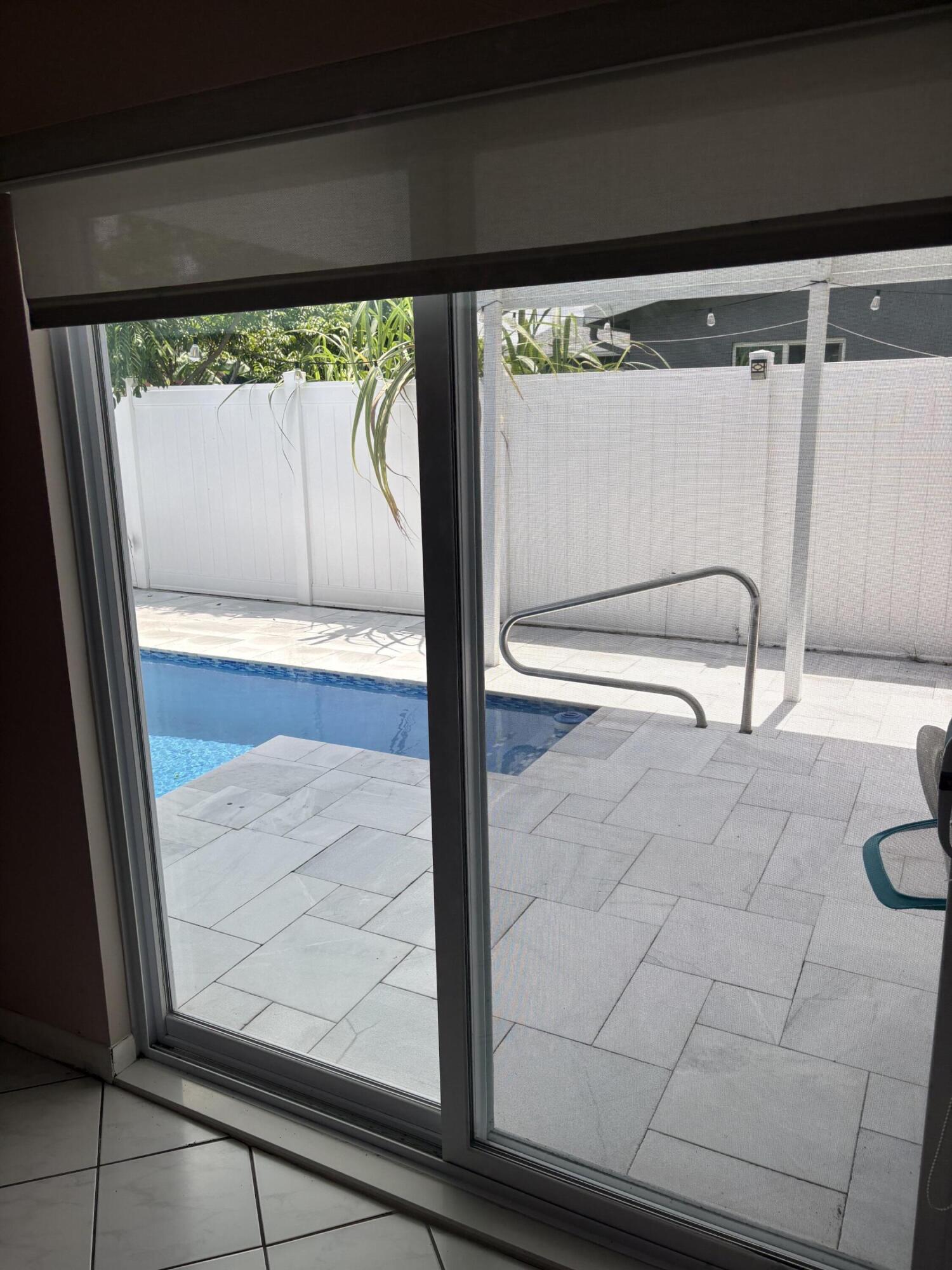 8250 SW 8TH, North Lauderdale FL 33068