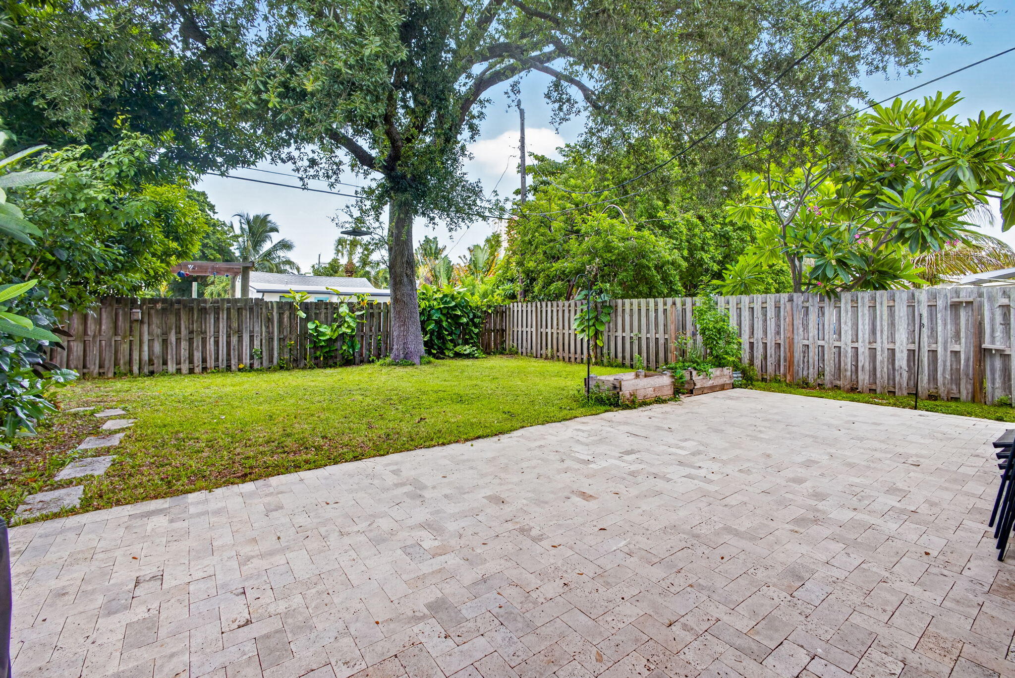 216 E 24TH, Riviera Beach FL 33404