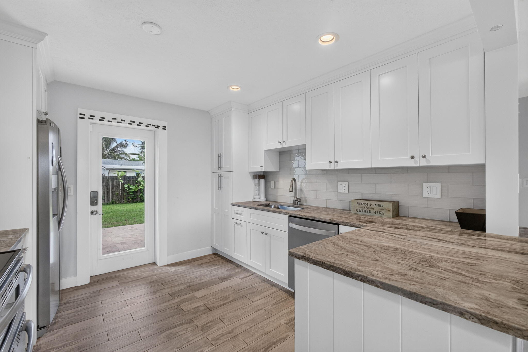 216 E 24TH, Riviera Beach FL 33404
