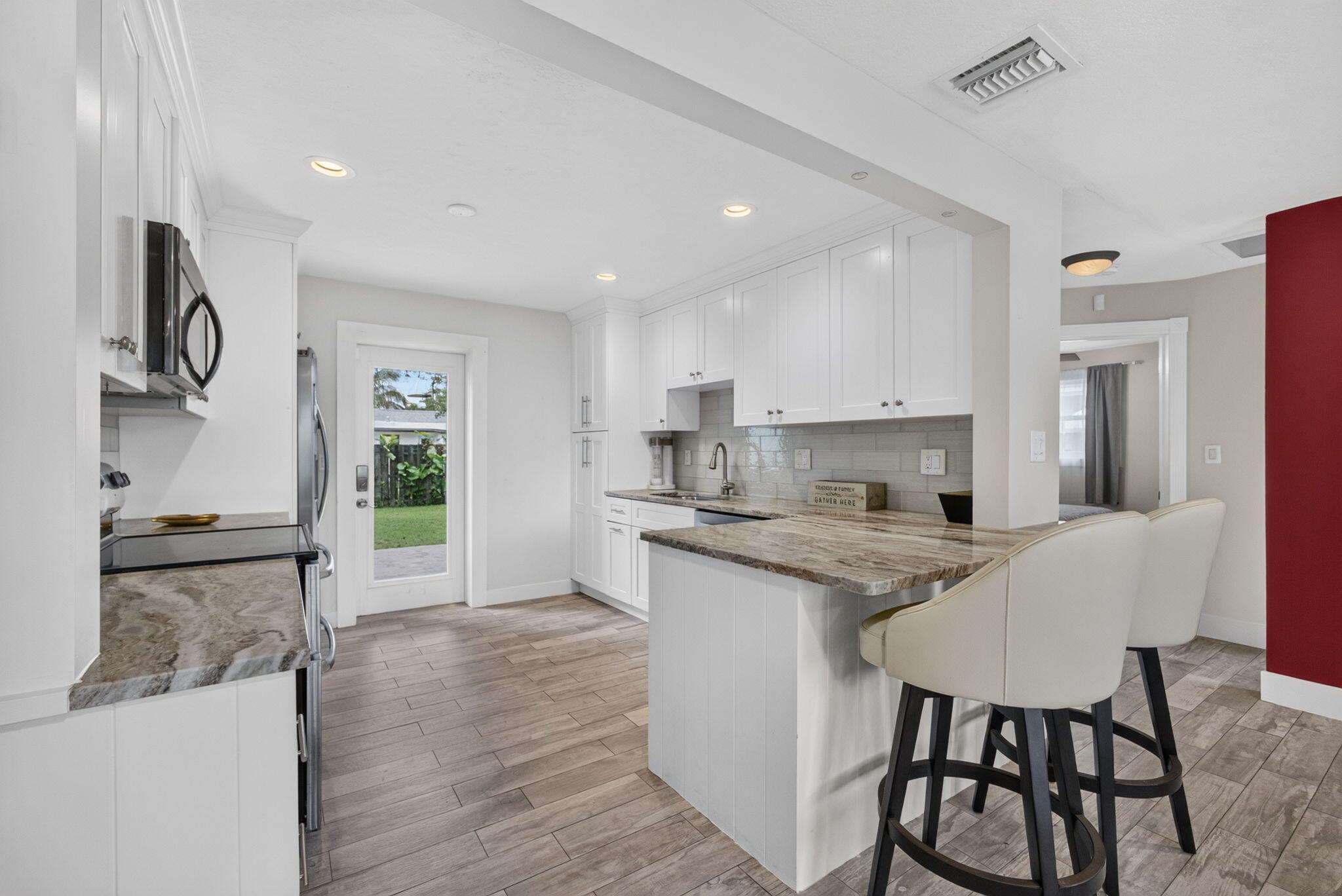216 E 24TH, Riviera Beach FL 33404