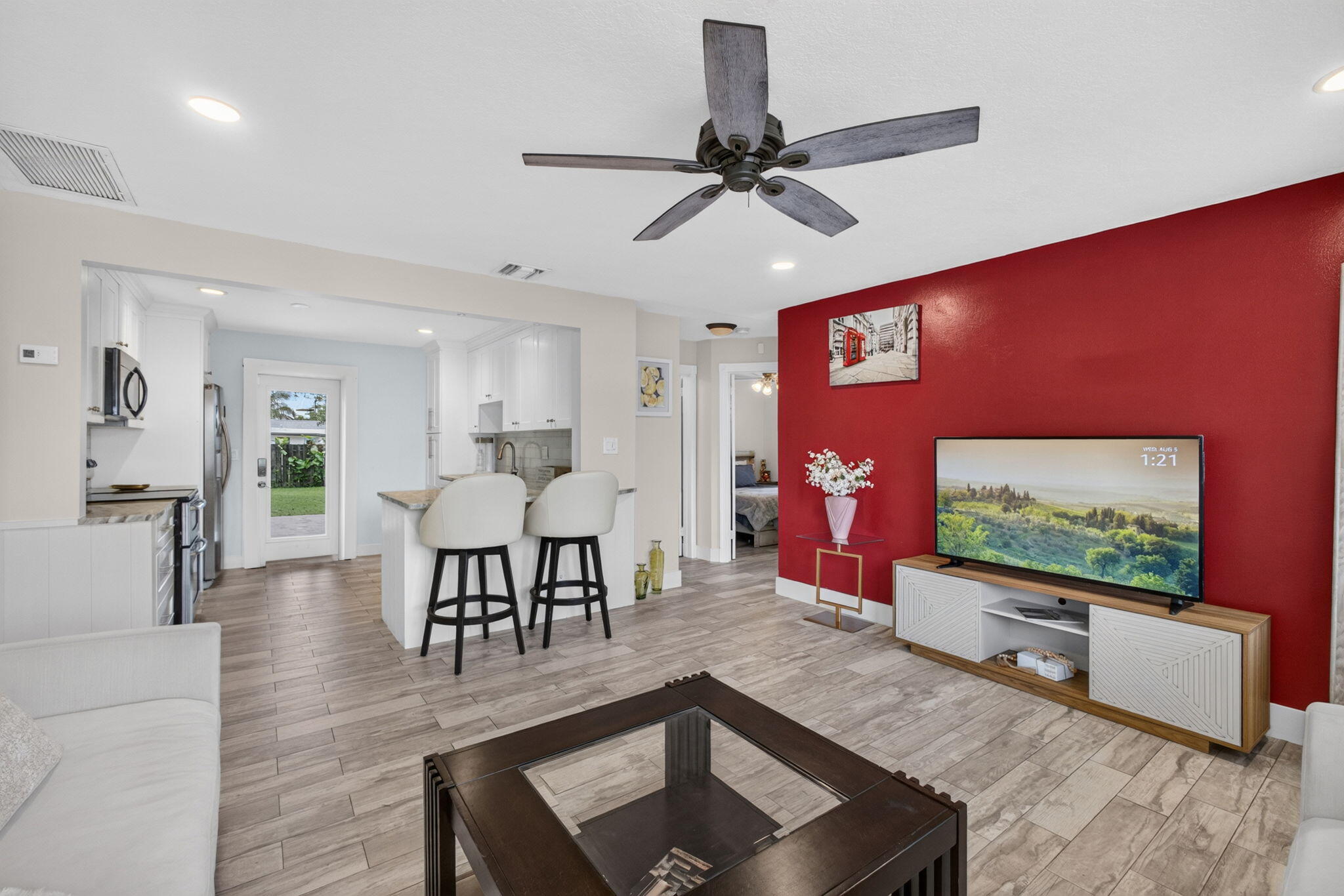 216 E 24TH, Riviera Beach FL 33404