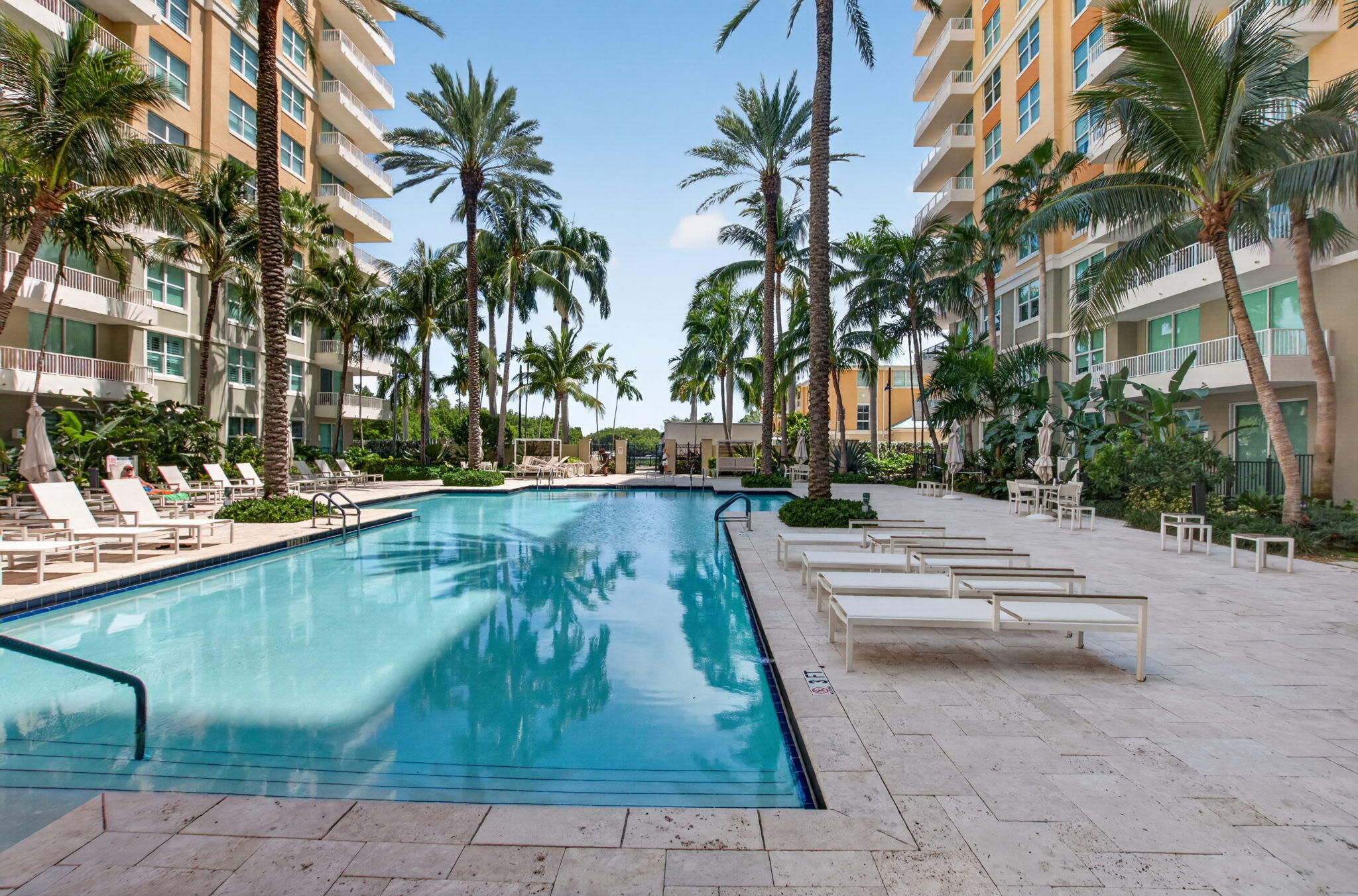 625 Casa Loma #1003, Boynton Beach FL 33435