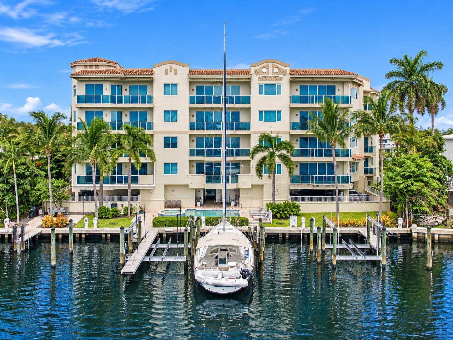 516 HENDRICKS #2C, Fort Lauderdale FL 33301