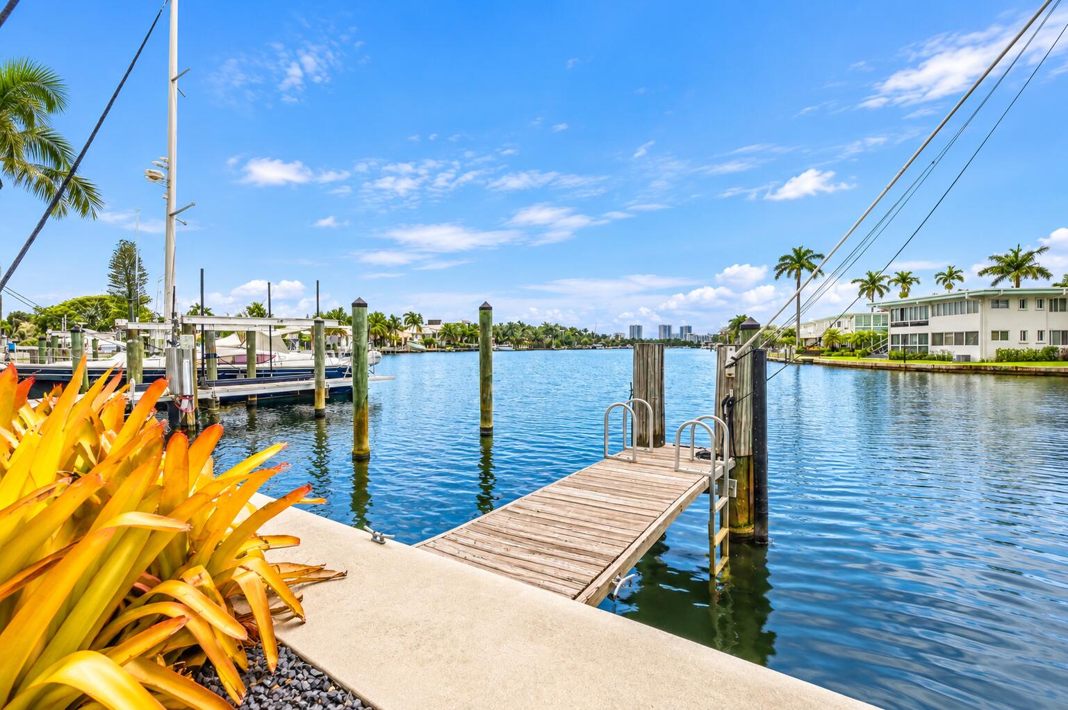 516 HENDRICKS #2C, Fort Lauderdale FL 33301