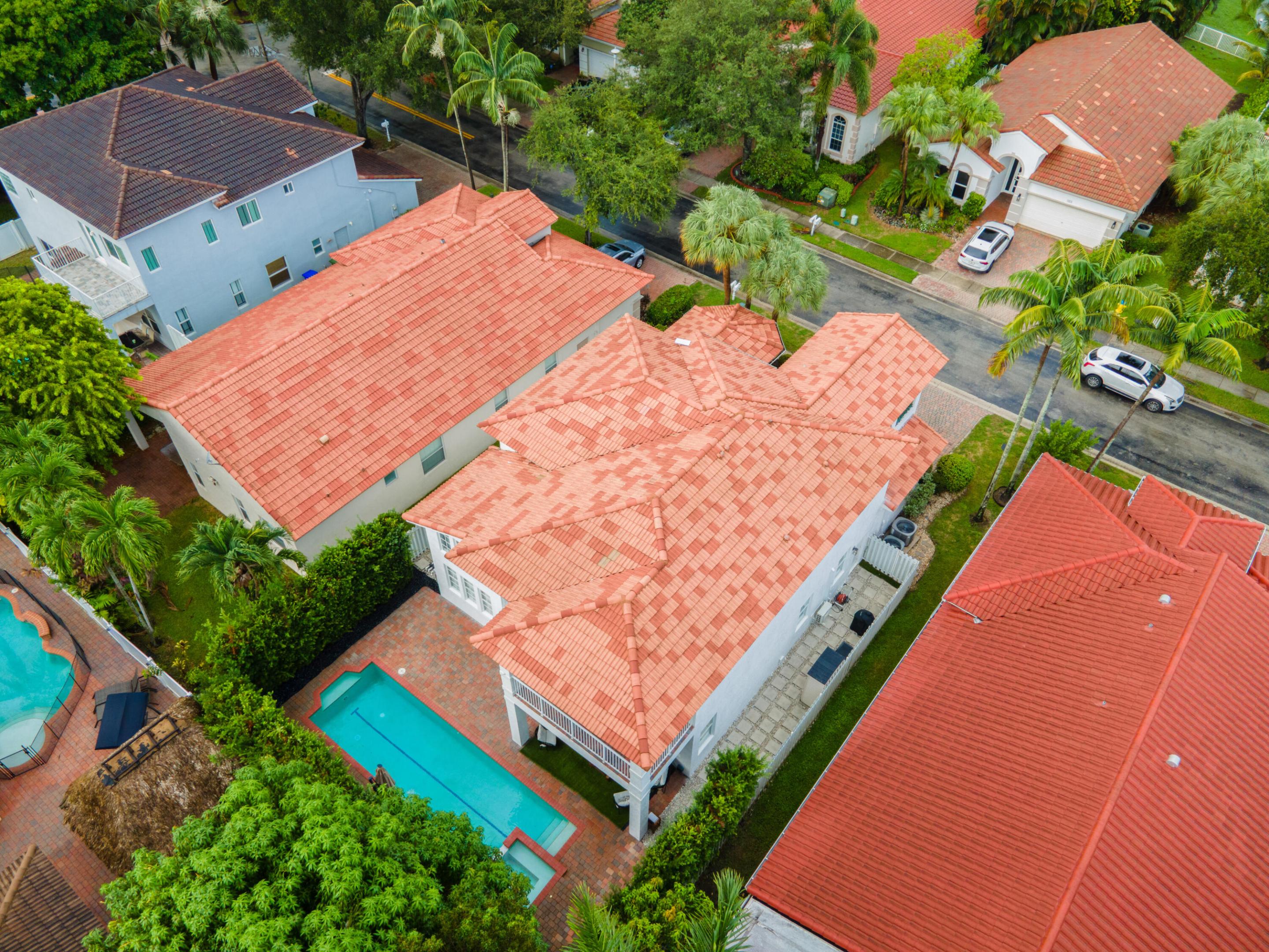 7372 NW 18TH, Pembroke Pines FL 33024