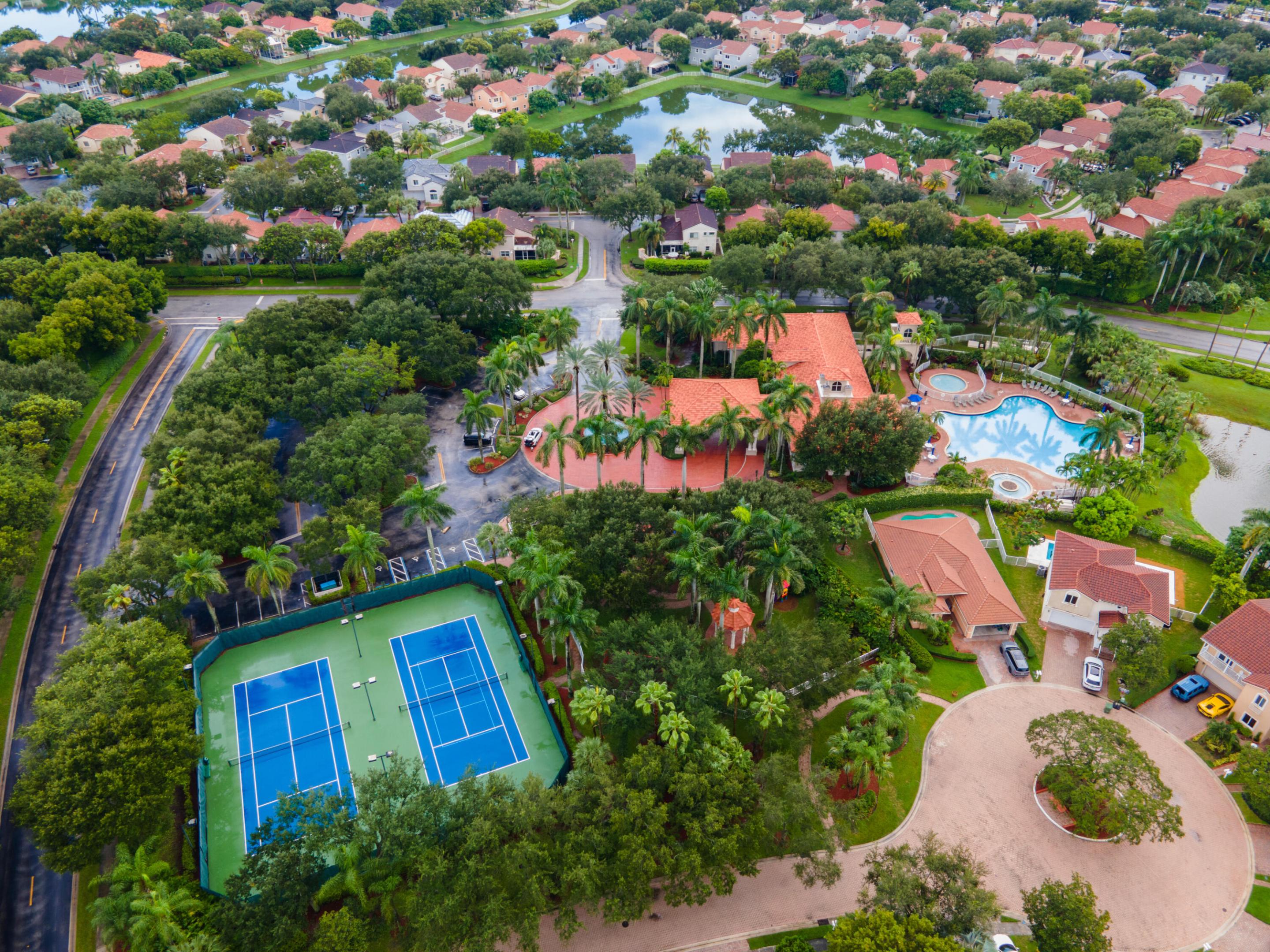 7372 NW 18TH, Pembroke Pines FL 33024