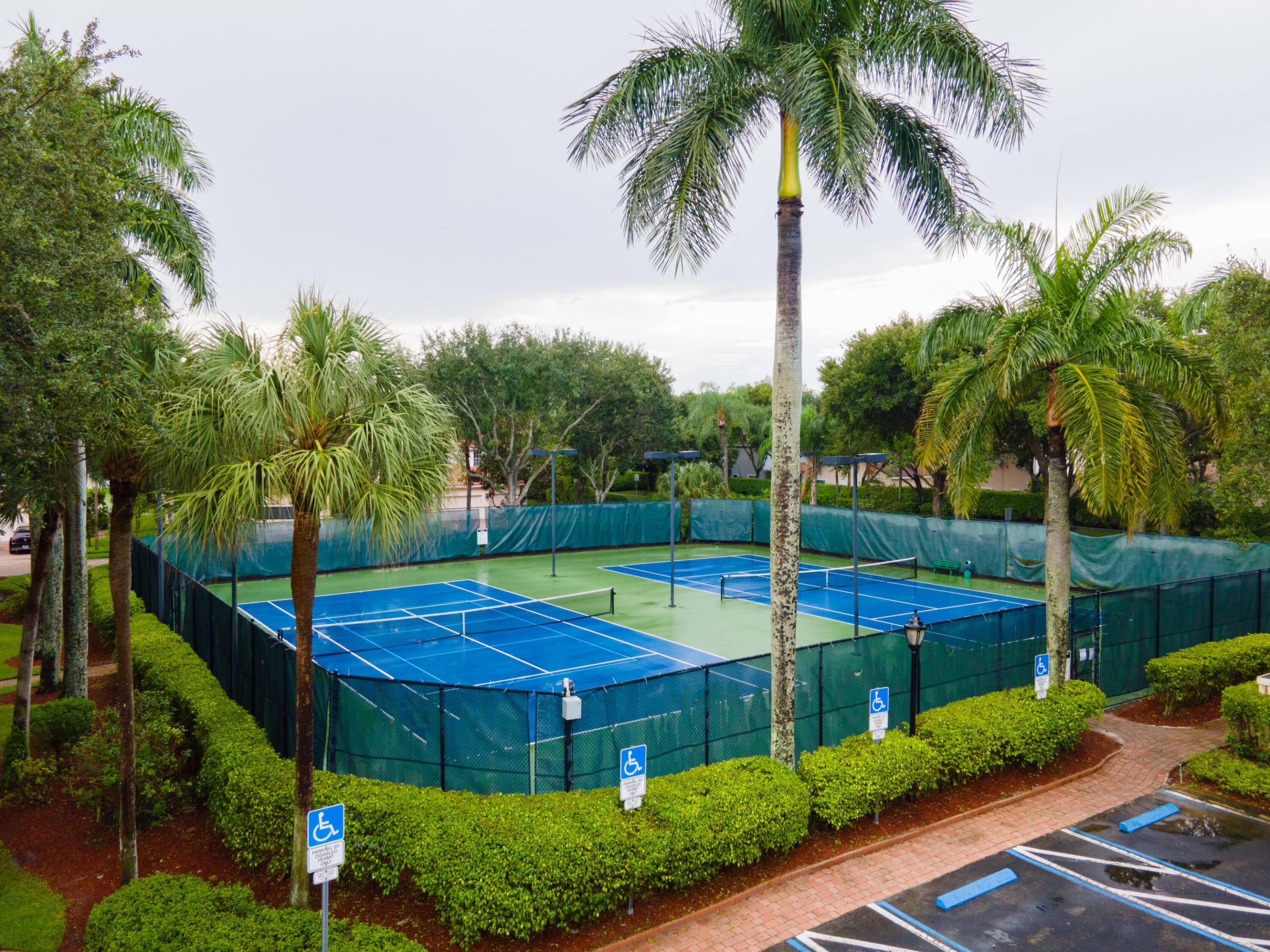 7372 NW 18TH, Pembroke Pines FL 33024