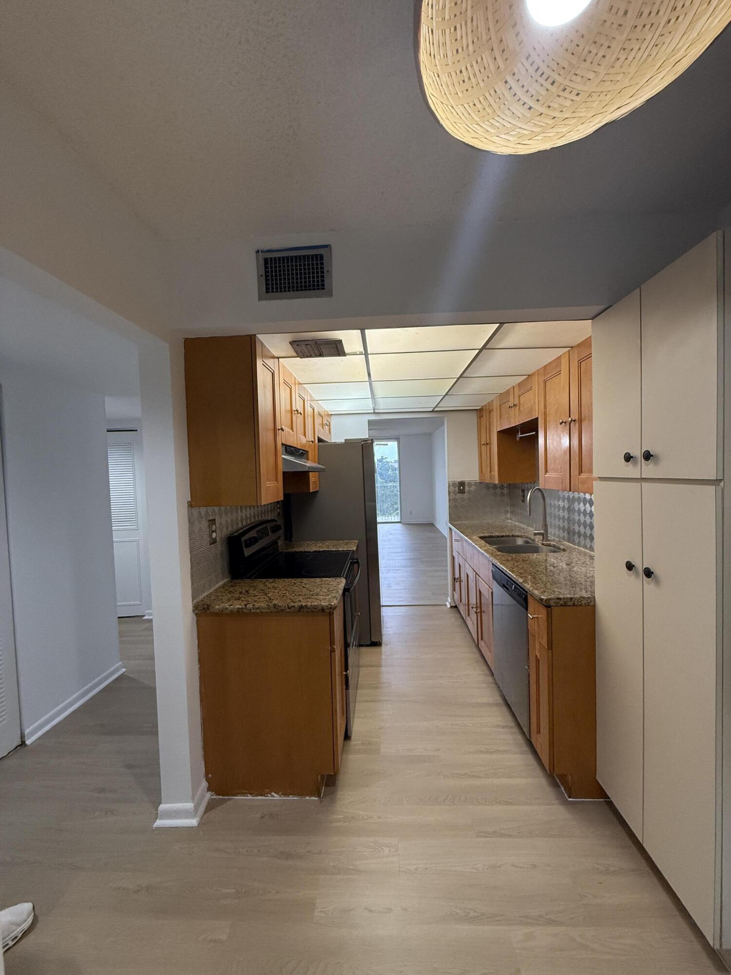 3161 NW 47TH #402, Lauderdale Lakes FL 33319