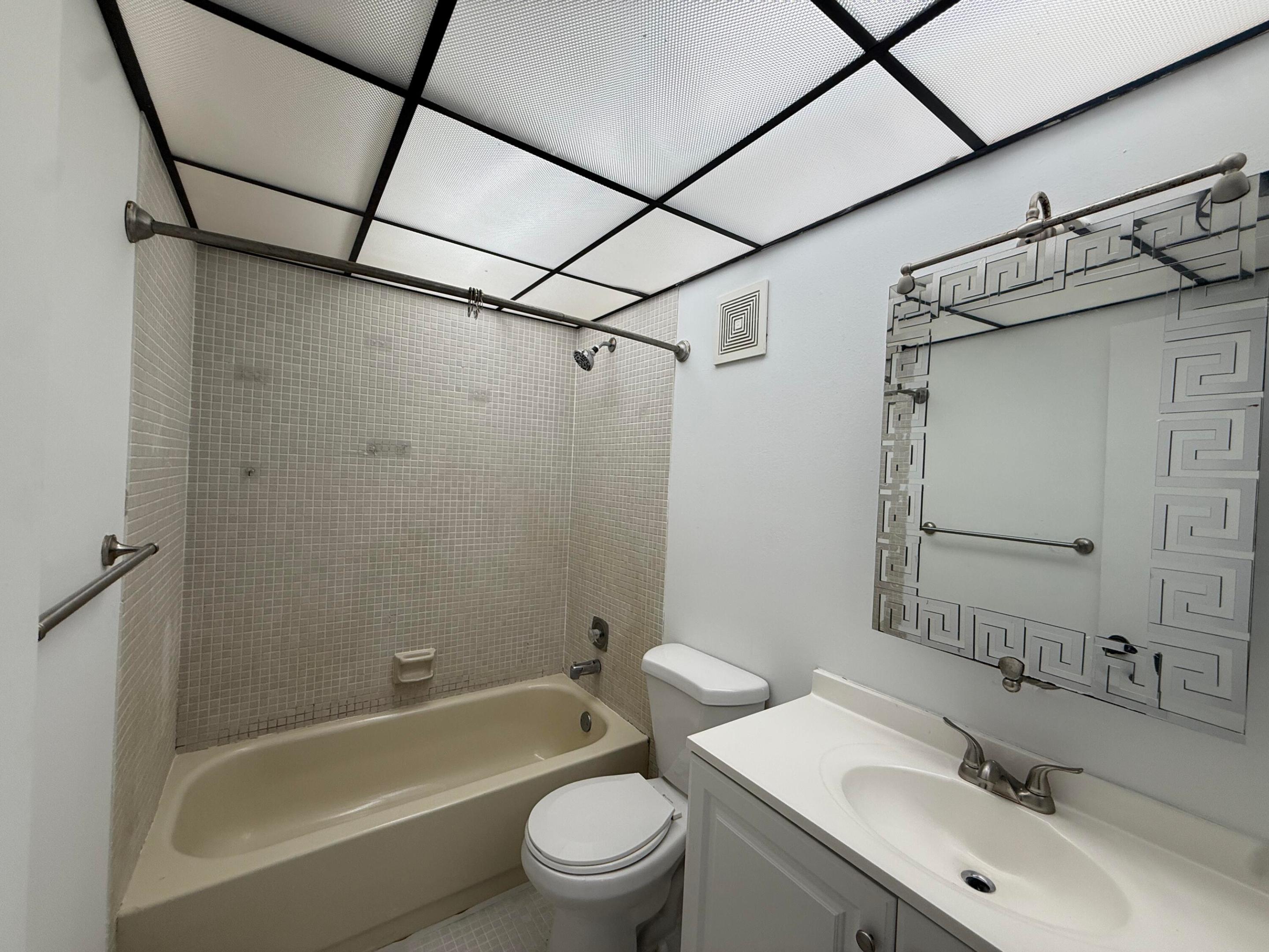 3161 NW 47TH #402, Lauderdale Lakes FL 33319
