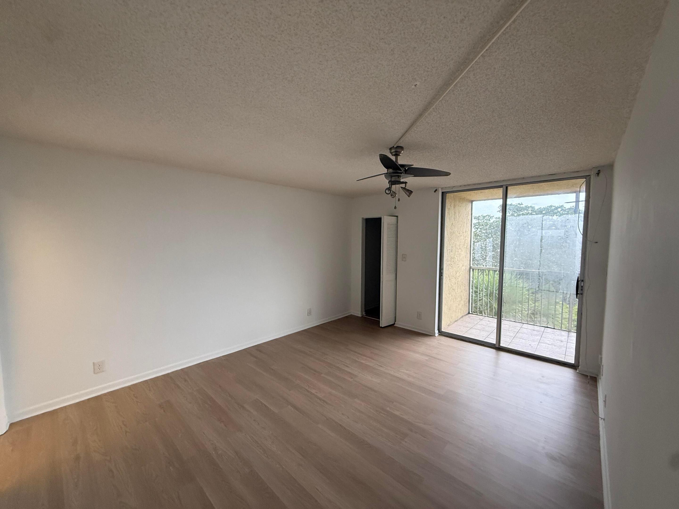 3161 NW 47TH #402, Lauderdale Lakes FL 33319
