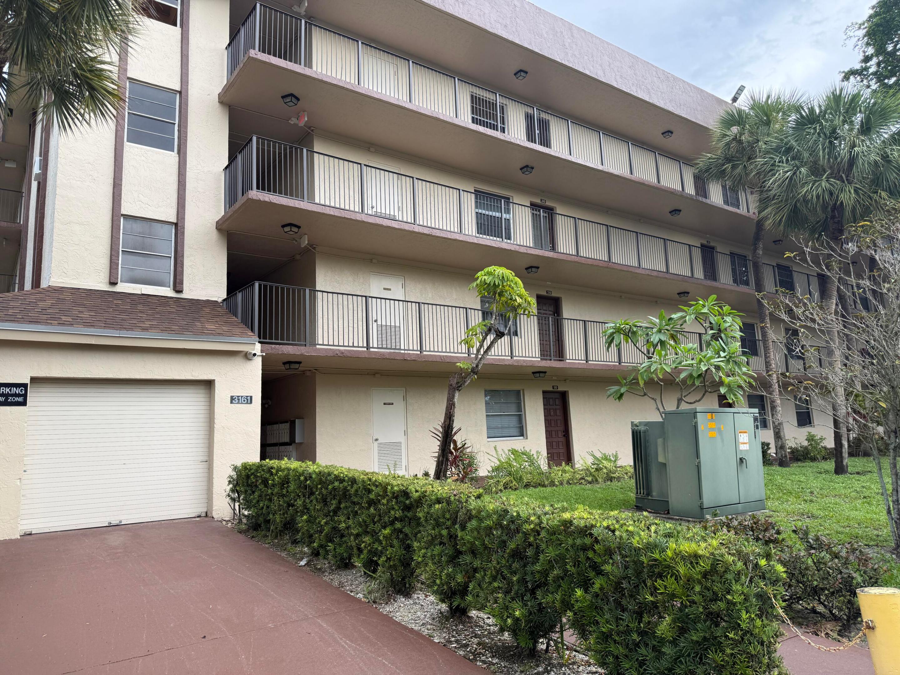 3161 NW 47TH #402, Lauderdale Lakes FL 33319