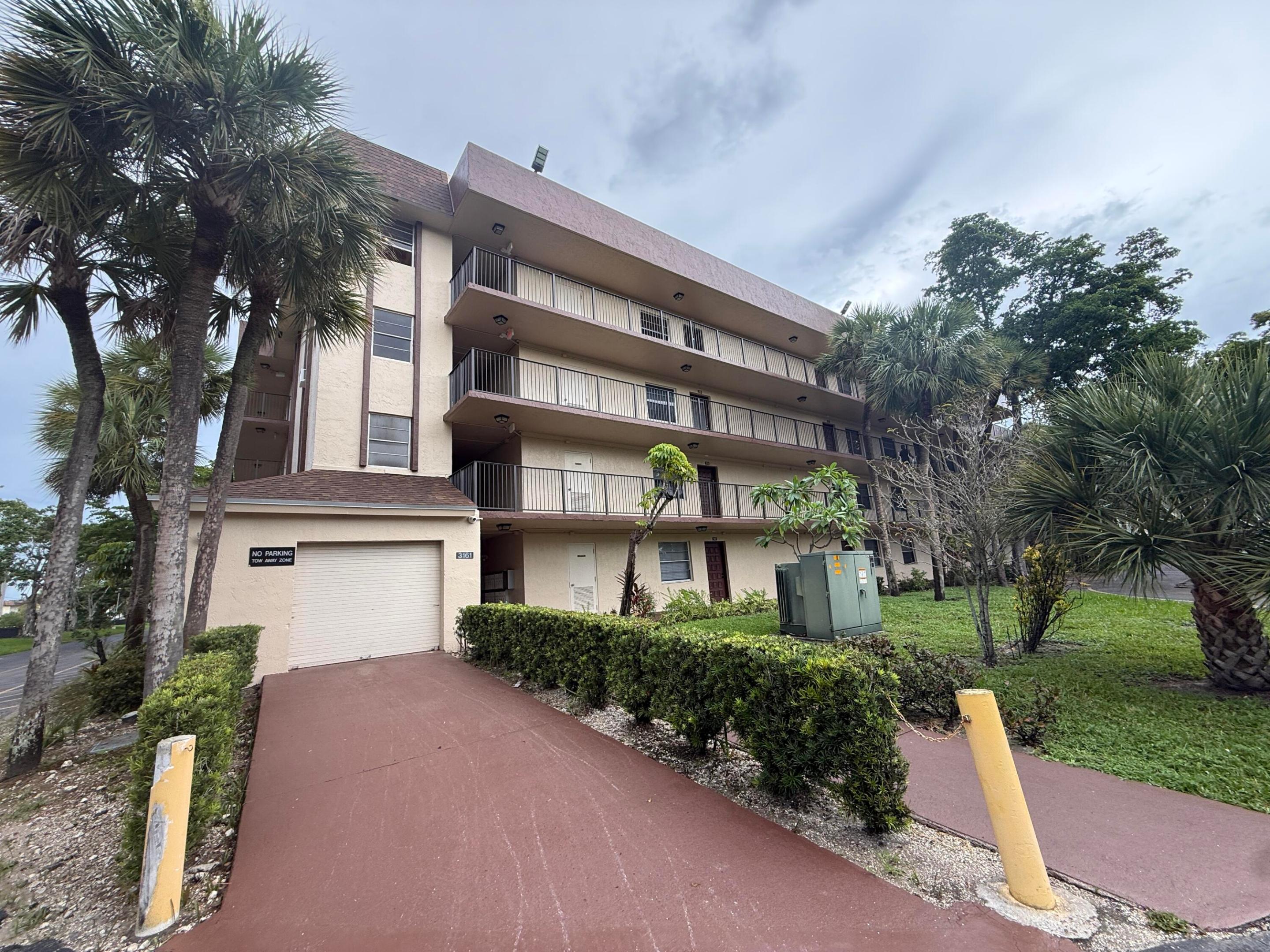 3161 NW 47TH #402, Lauderdale Lakes FL 33319