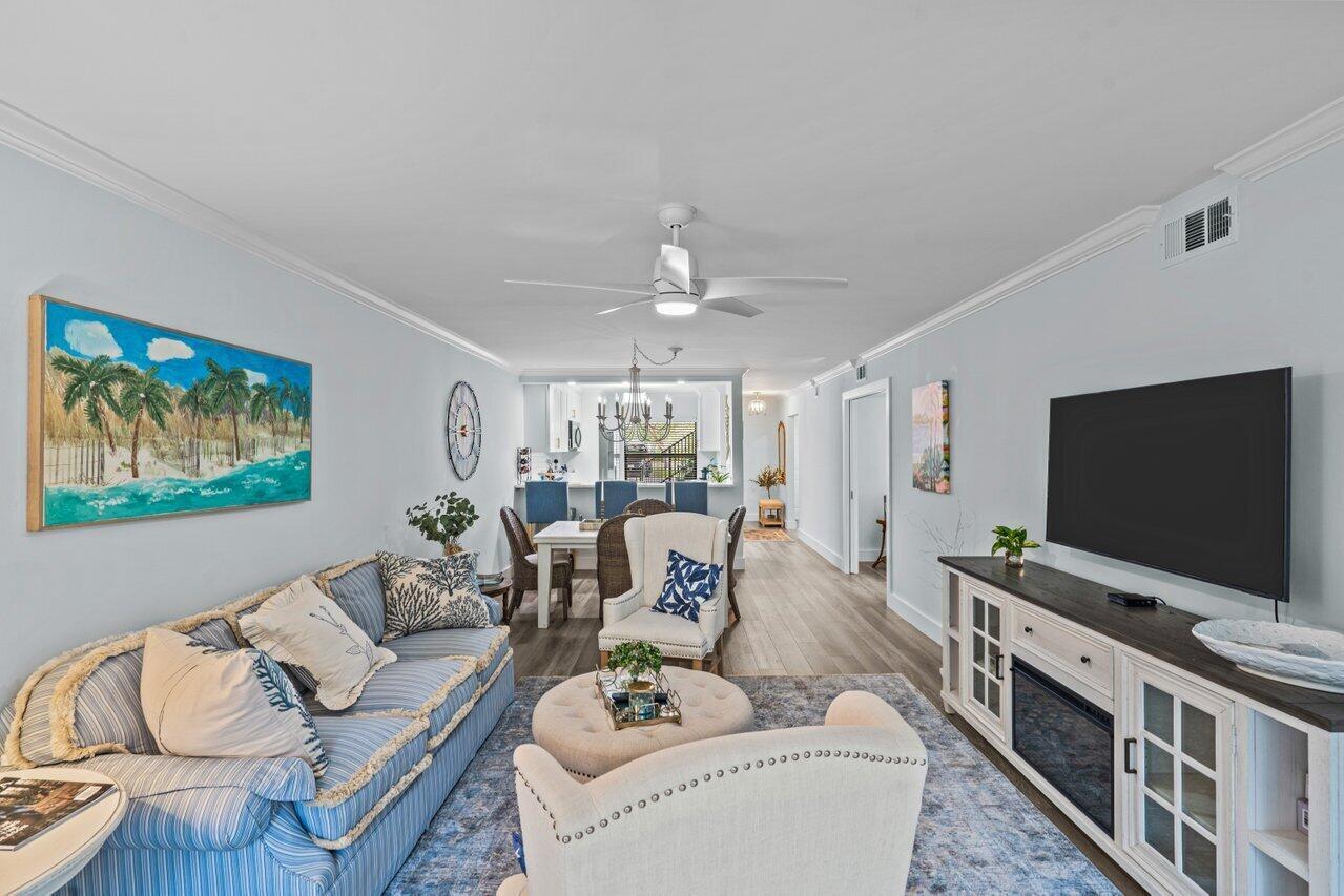 2001 Sabal Ridge #A, Palm Beach Gardens FL 33418