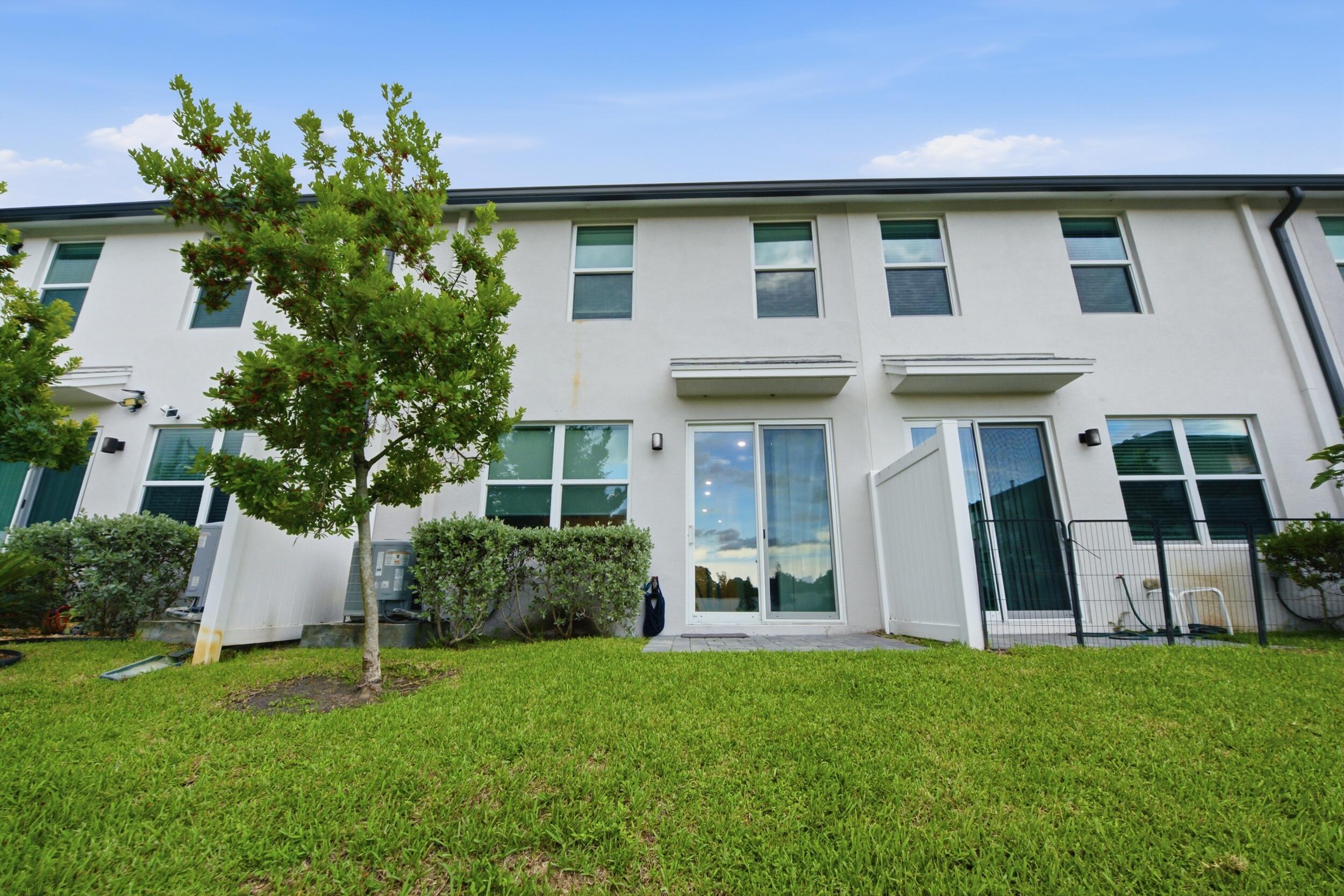 3570 SAN BERNARDINO, Palm Springs FL 33461