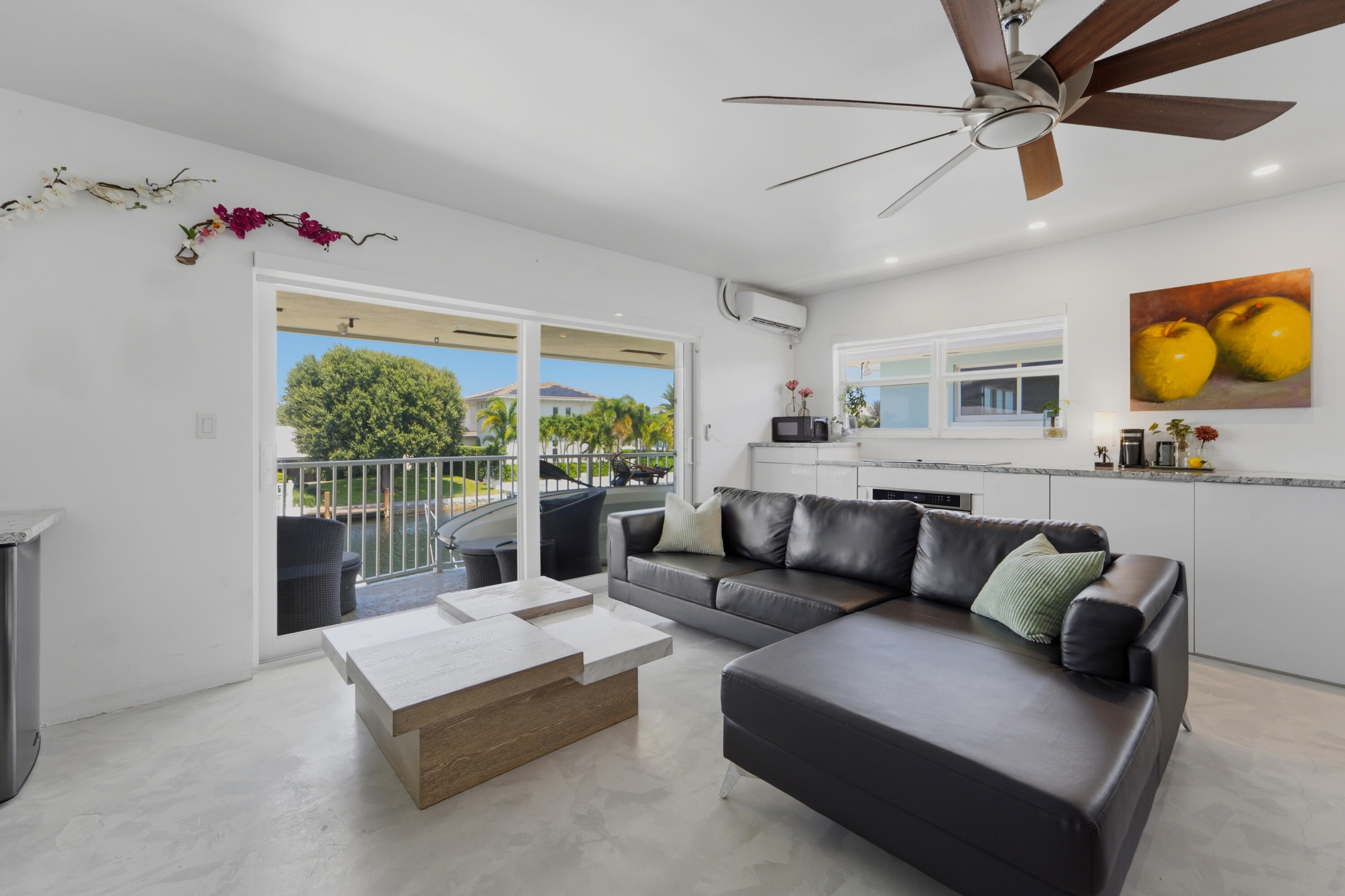 2311 NE 36th #2G, Lighthouse Point FL 33064