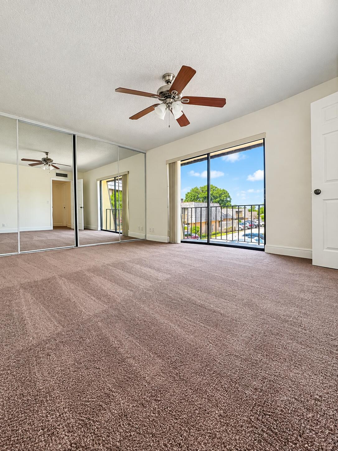 165 LAKE ARBOR, Palm Springs FL 33461