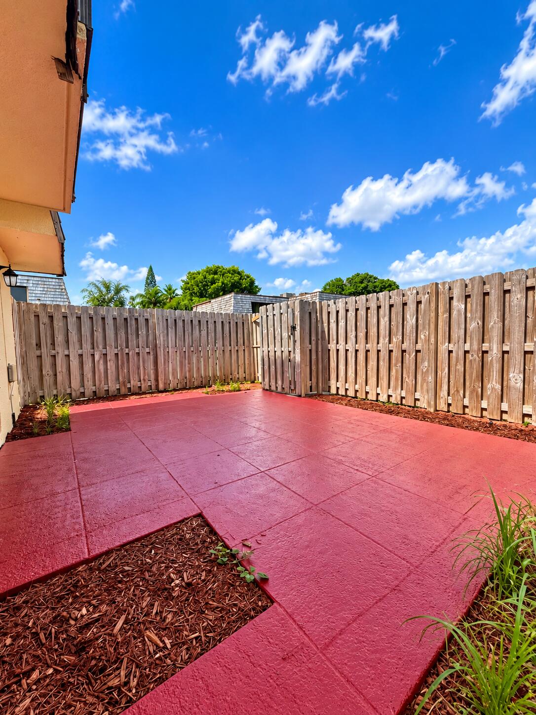 165 LAKE ARBOR, Palm Springs FL 33461