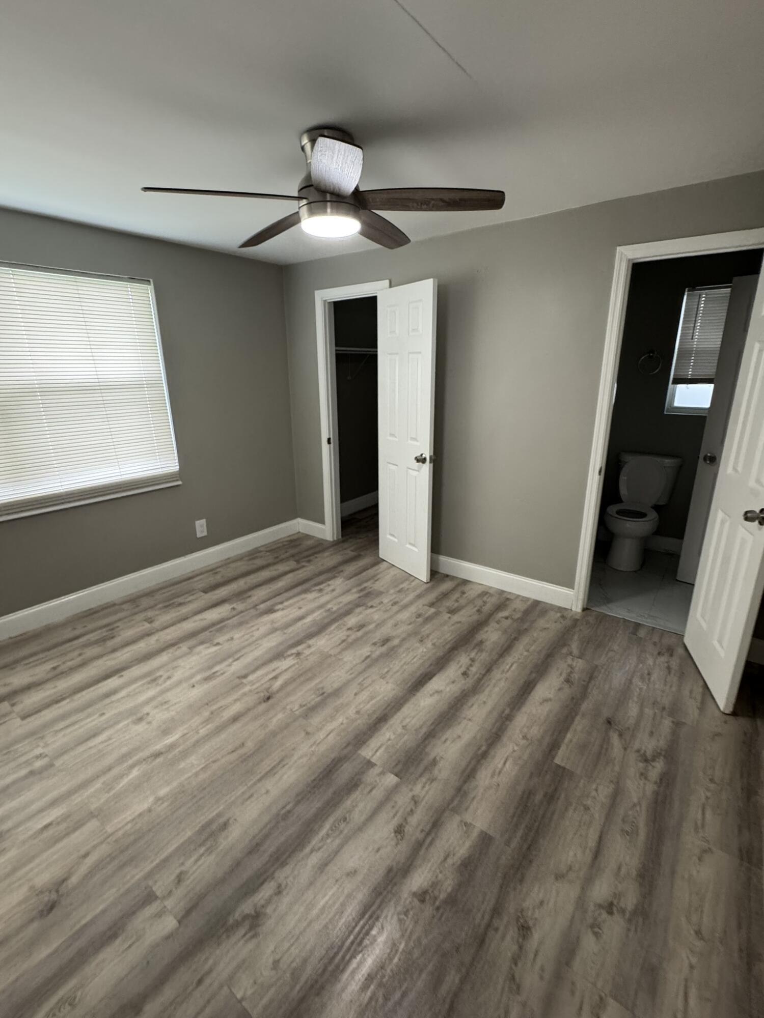 3890 Lakewood, Palm Springs FL 33461