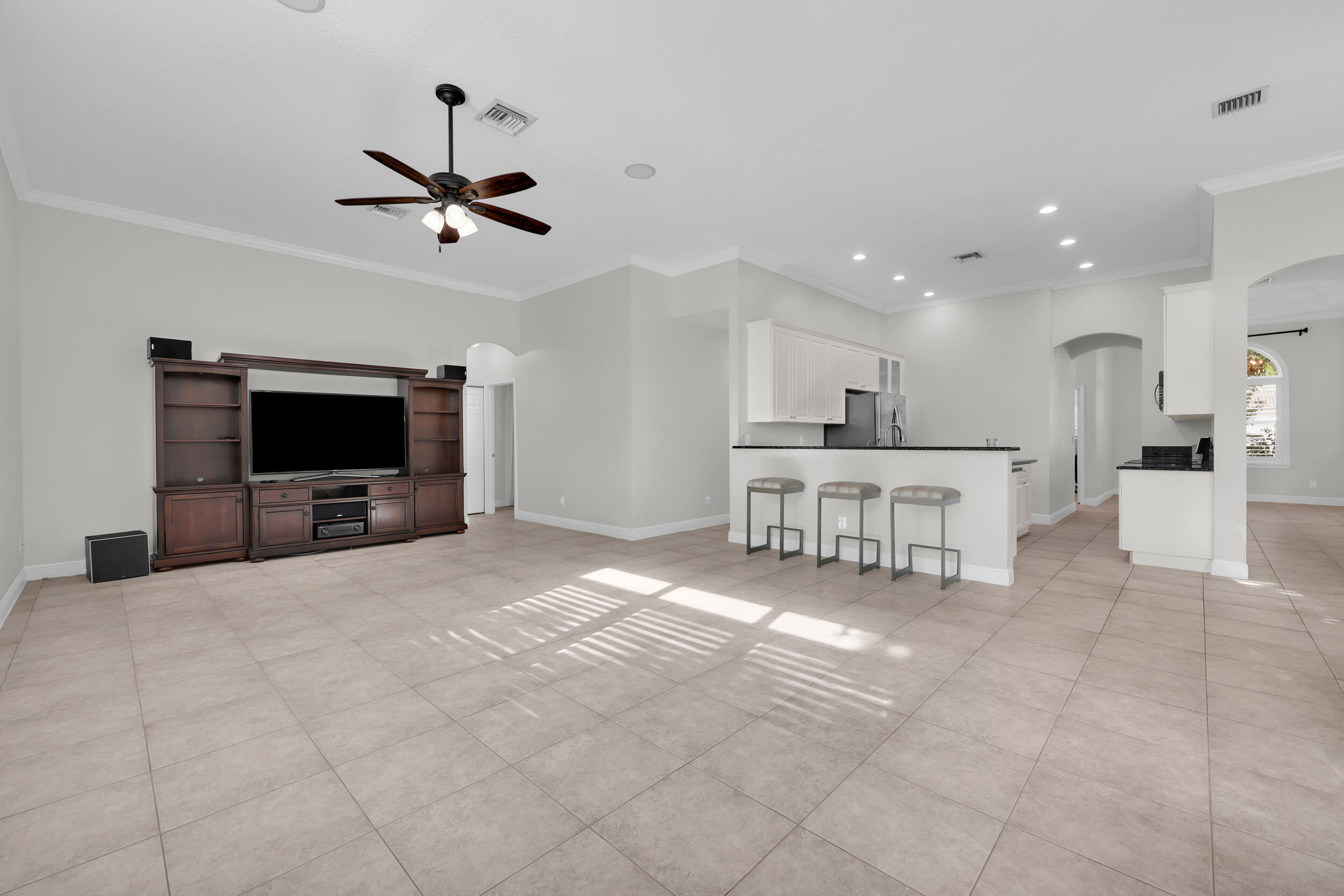 103 MAGNOLIA, Tequesta FL 33469