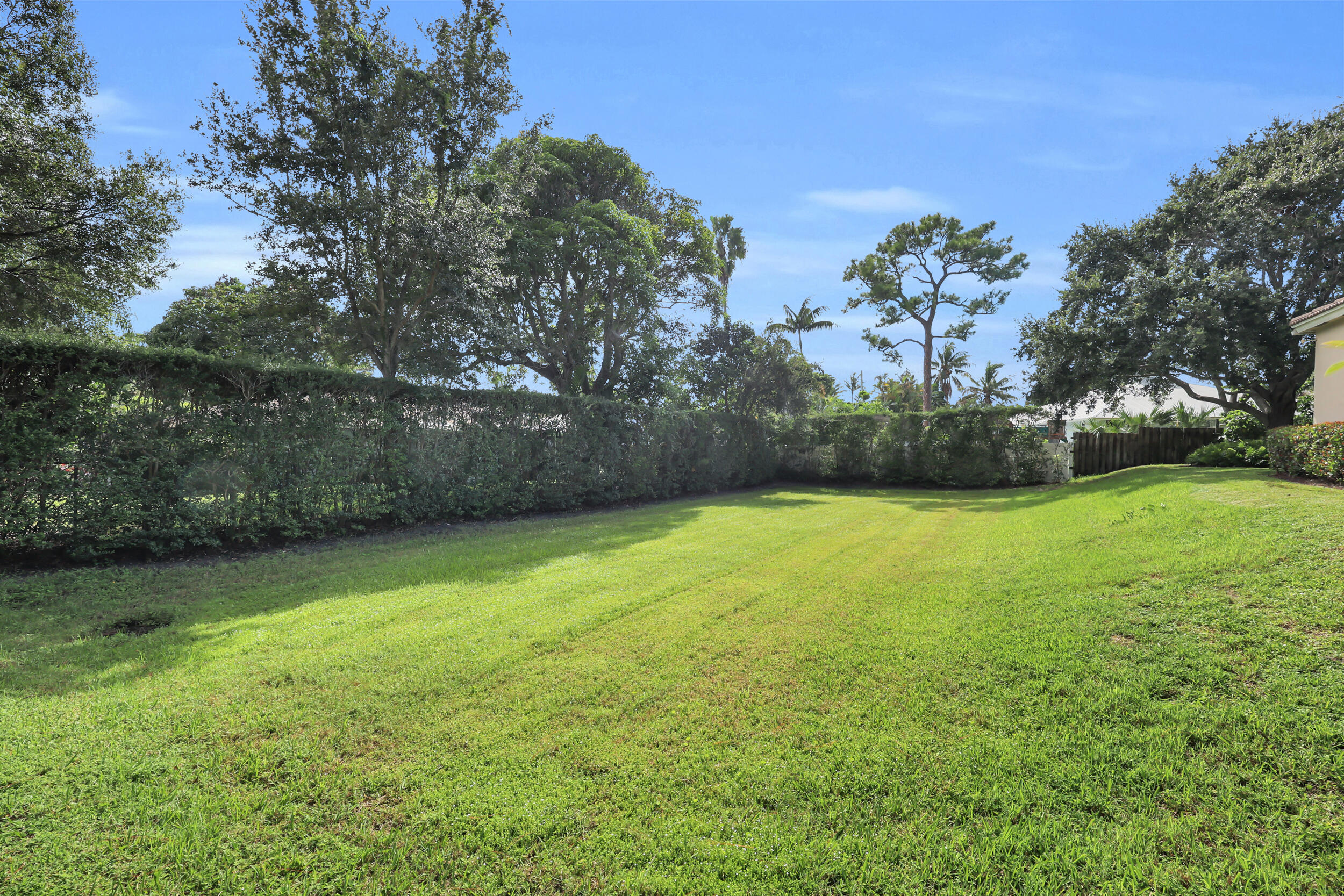 103 MAGNOLIA, Tequesta FL 33469