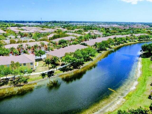 2214 Shoma, Royal Palm Beach FL 33414