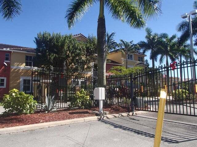 2214 Shoma, Royal Palm Beach FL 33414