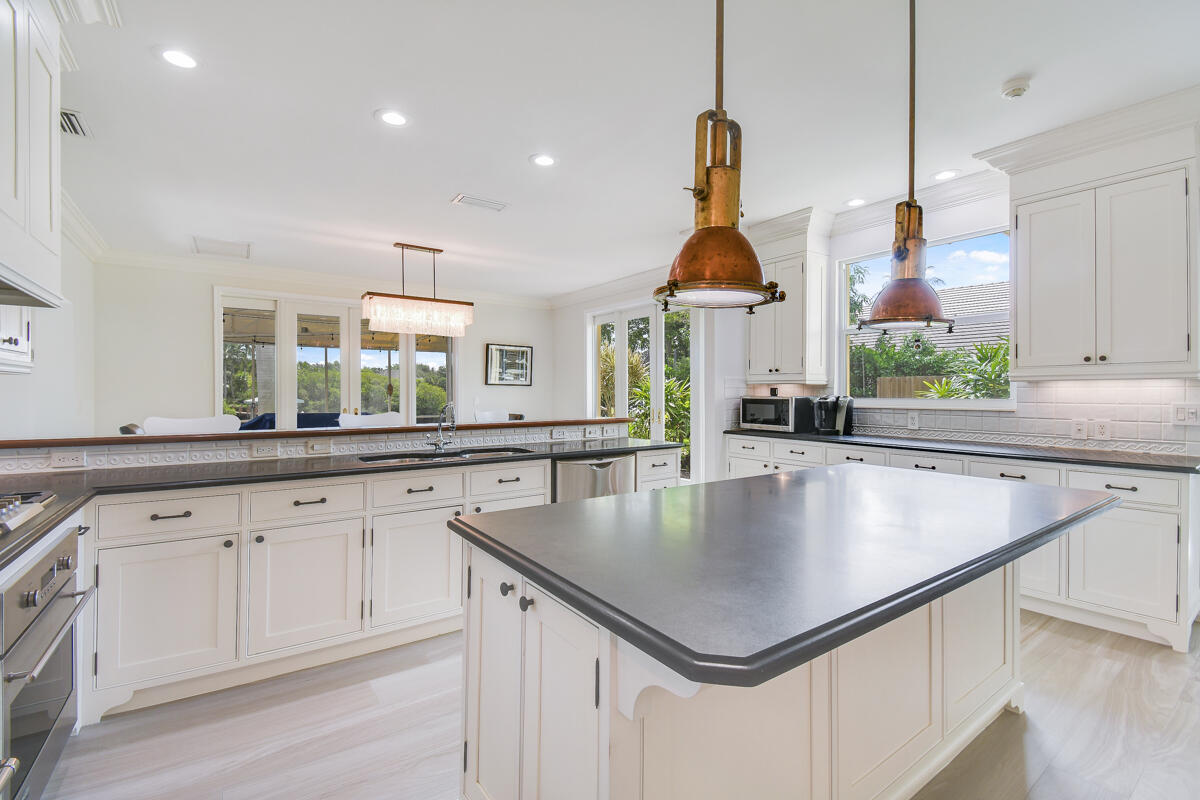 18444 SE Heritage, Tequesta FL 33469