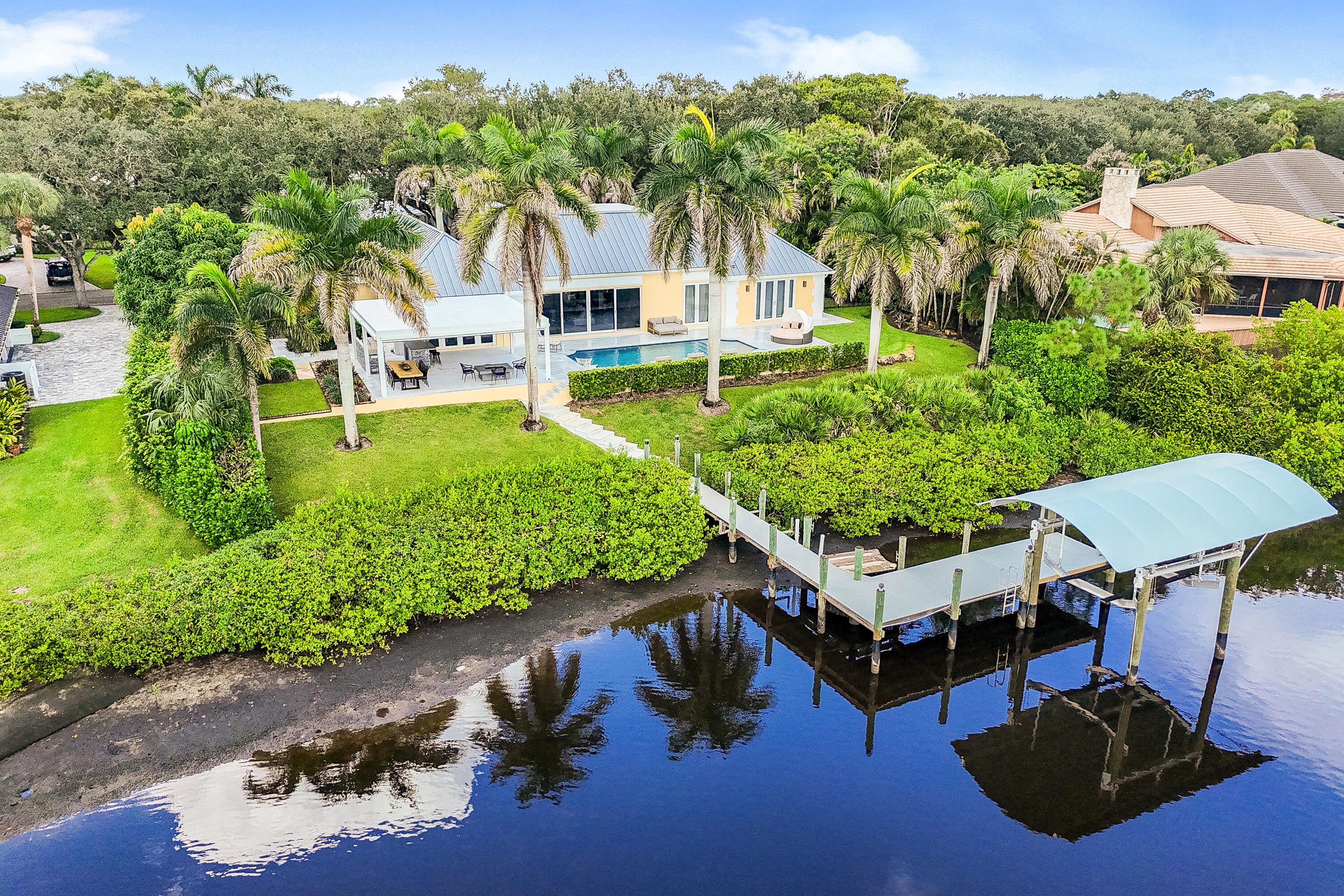 18444 SE Heritage, Tequesta FL 33469