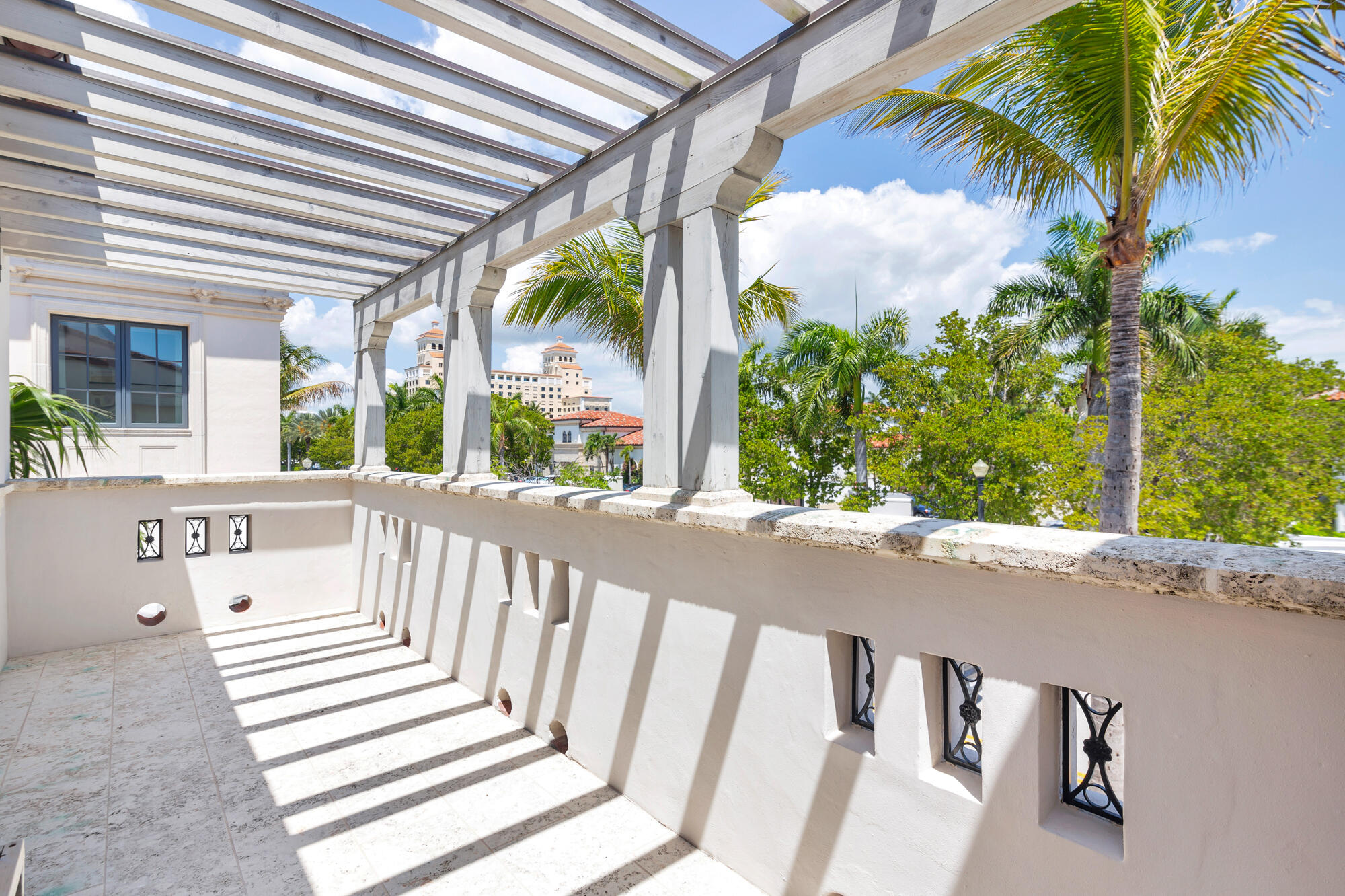 5 Via Flagler, Palm Beach FL 33480