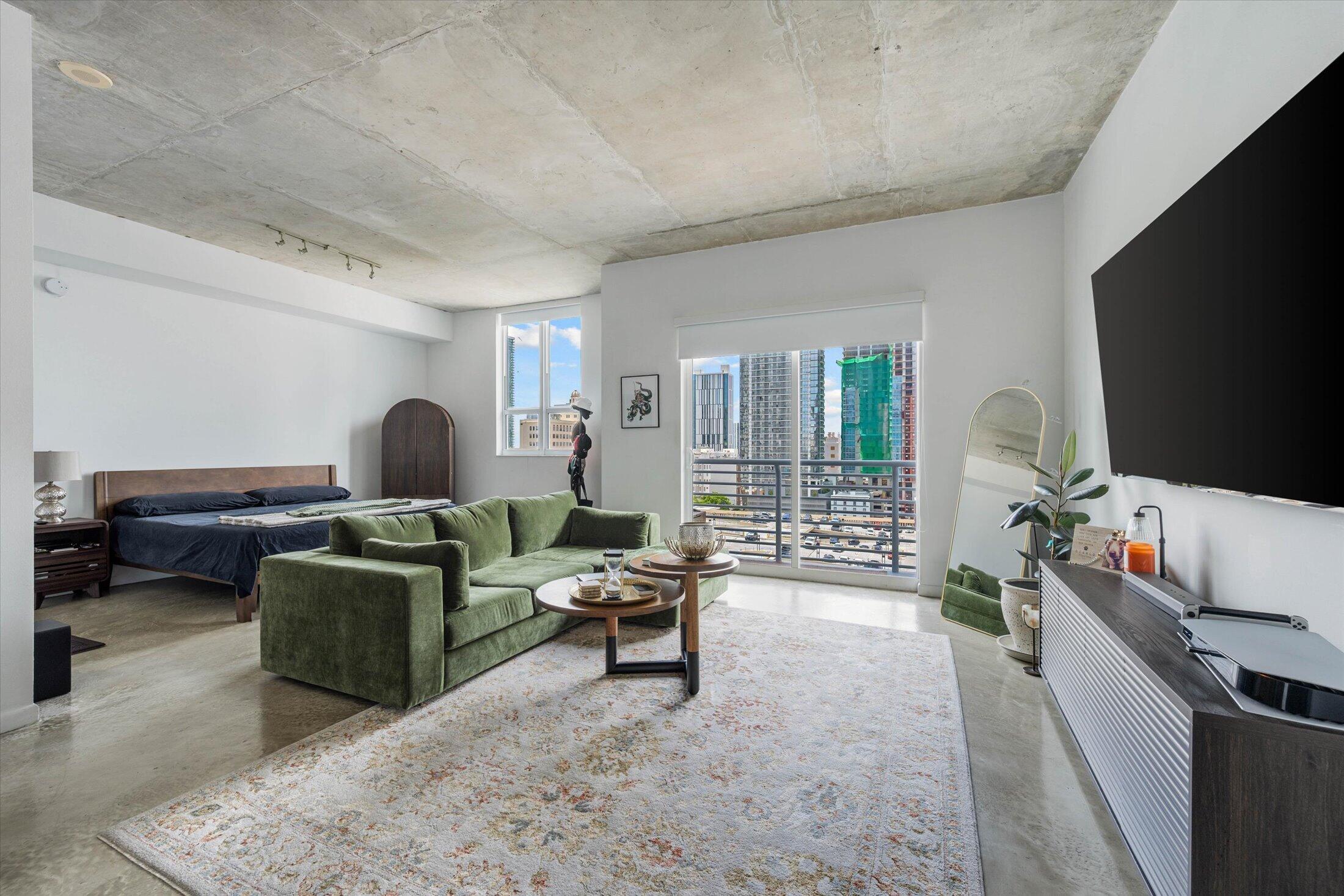 234 NE 3rd #1403, Miami FL 33132
