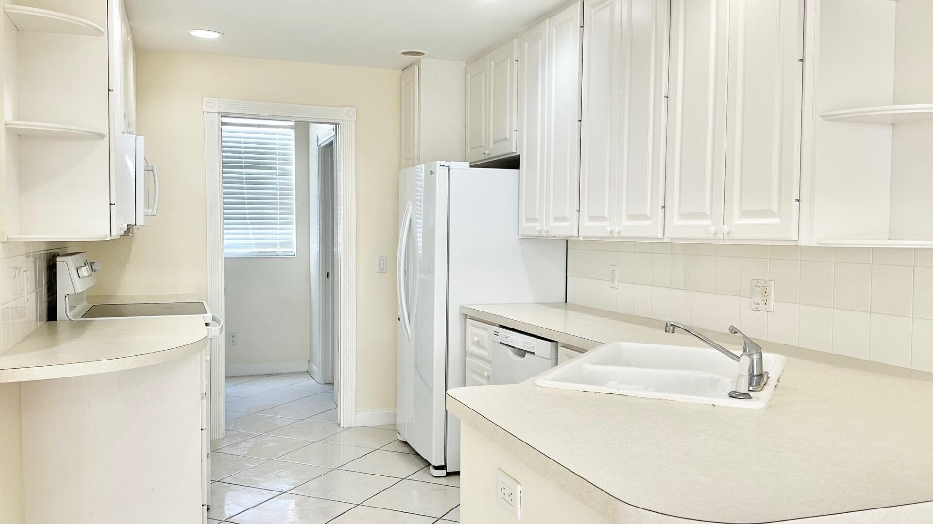 2171 Tigris, West Palm Beach FL 33411