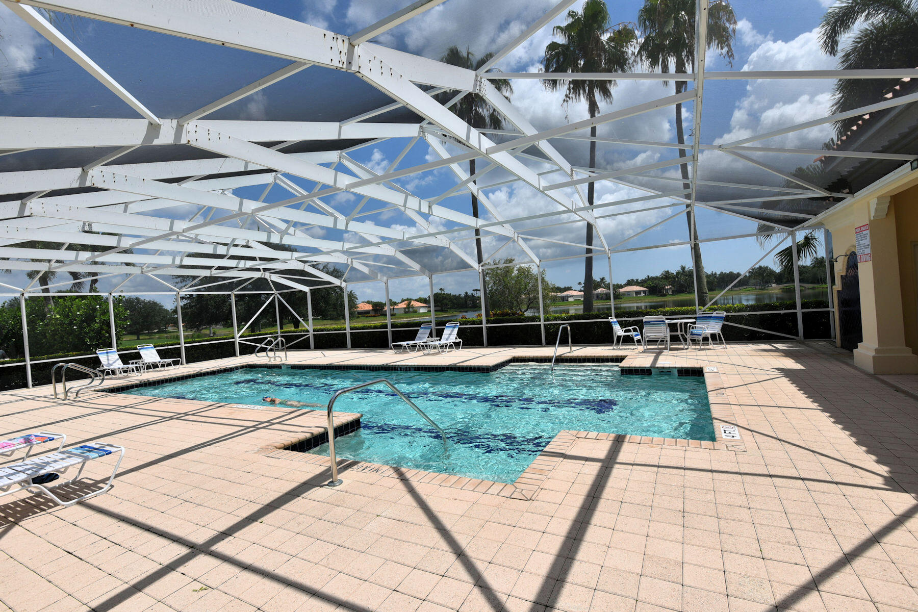 2171 Tigris, West Palm Beach FL 33411
