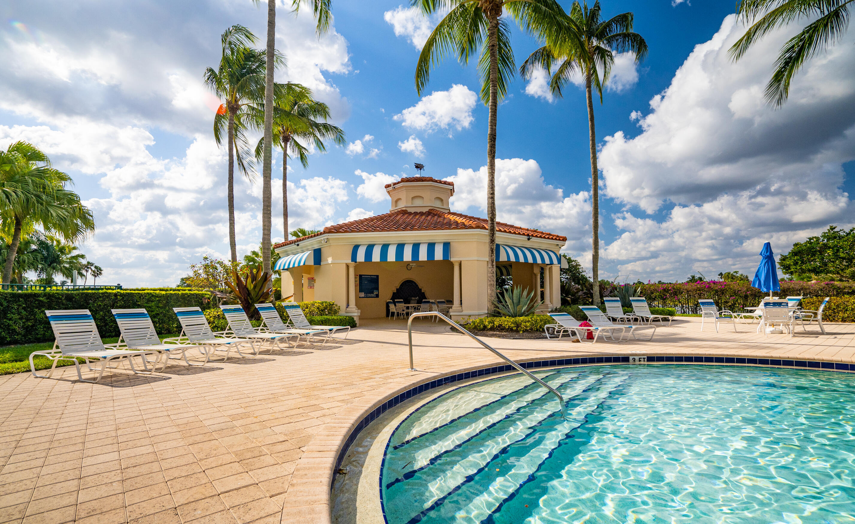 2171 Tigris, West Palm Beach FL 33411