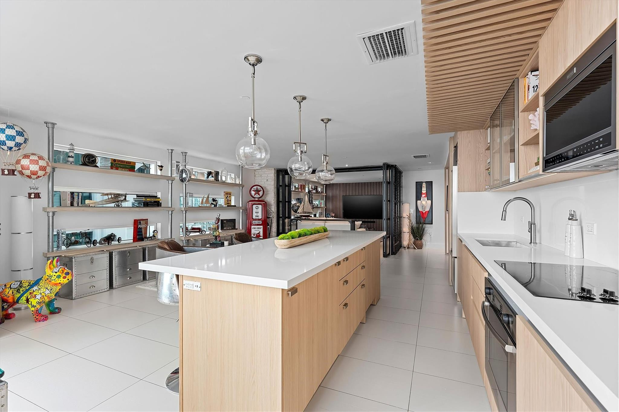 1040 Biscayne #2101, Miami FL 33132