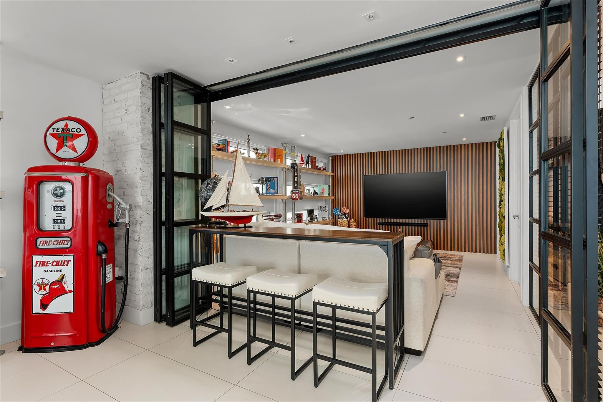 1040 Biscayne #2101, Miami FL 33132
