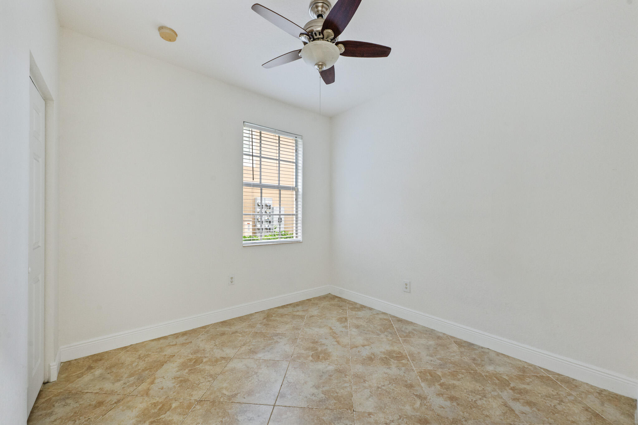 9143 Whistable, Tamarac FL 33321