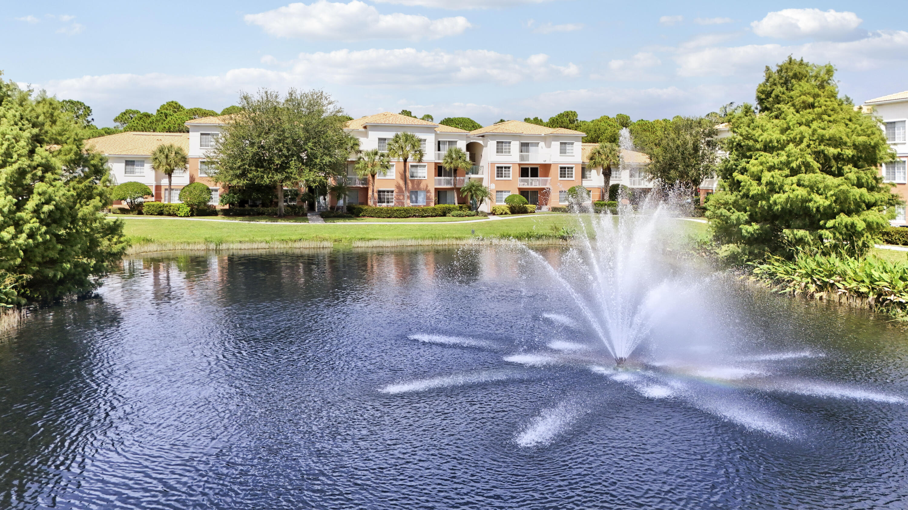 8303 MYRTLEWOOD, Palm Beach Gardens FL 33418