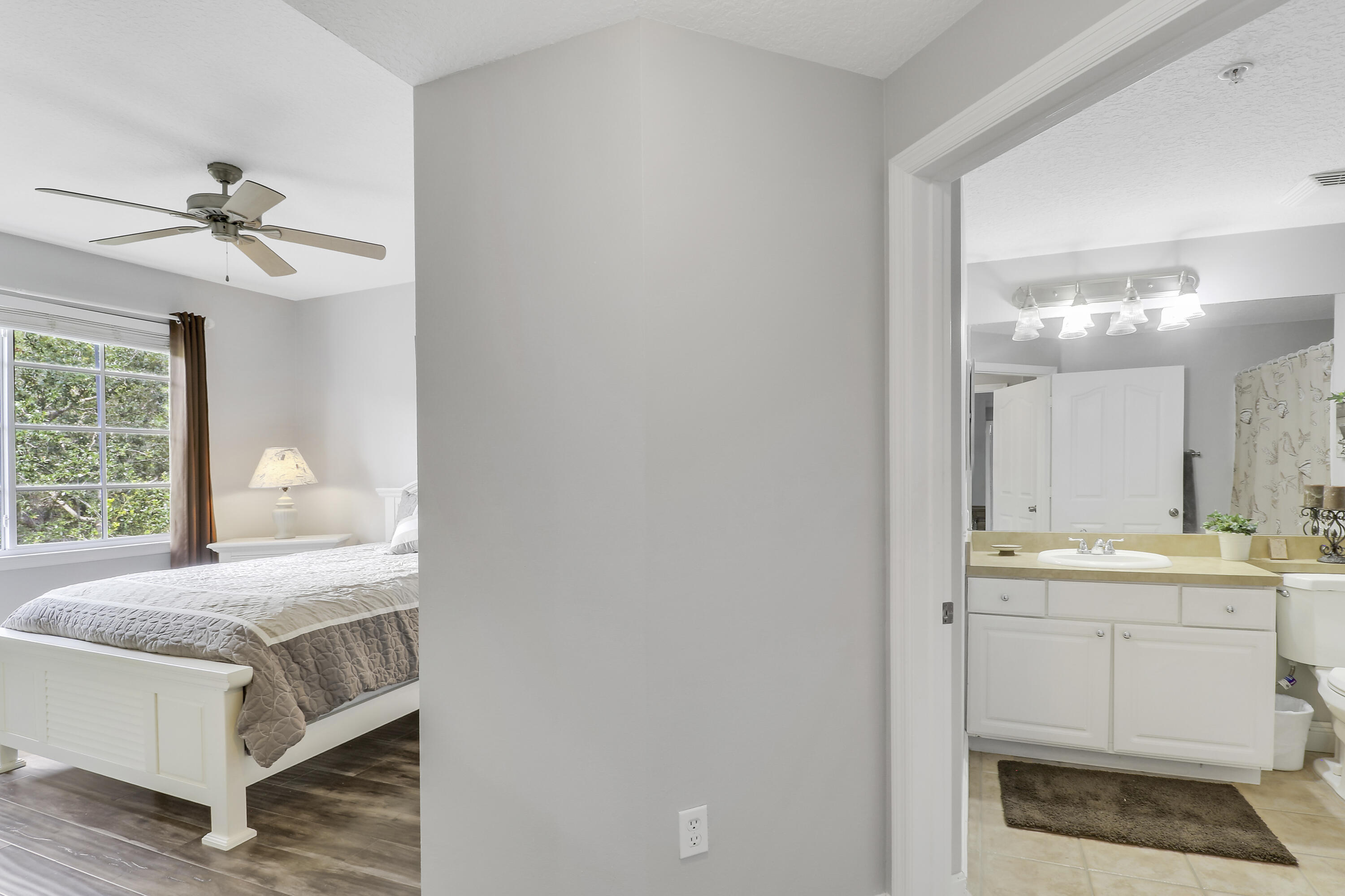 8303 MYRTLEWOOD, Palm Beach Gardens FL 33418