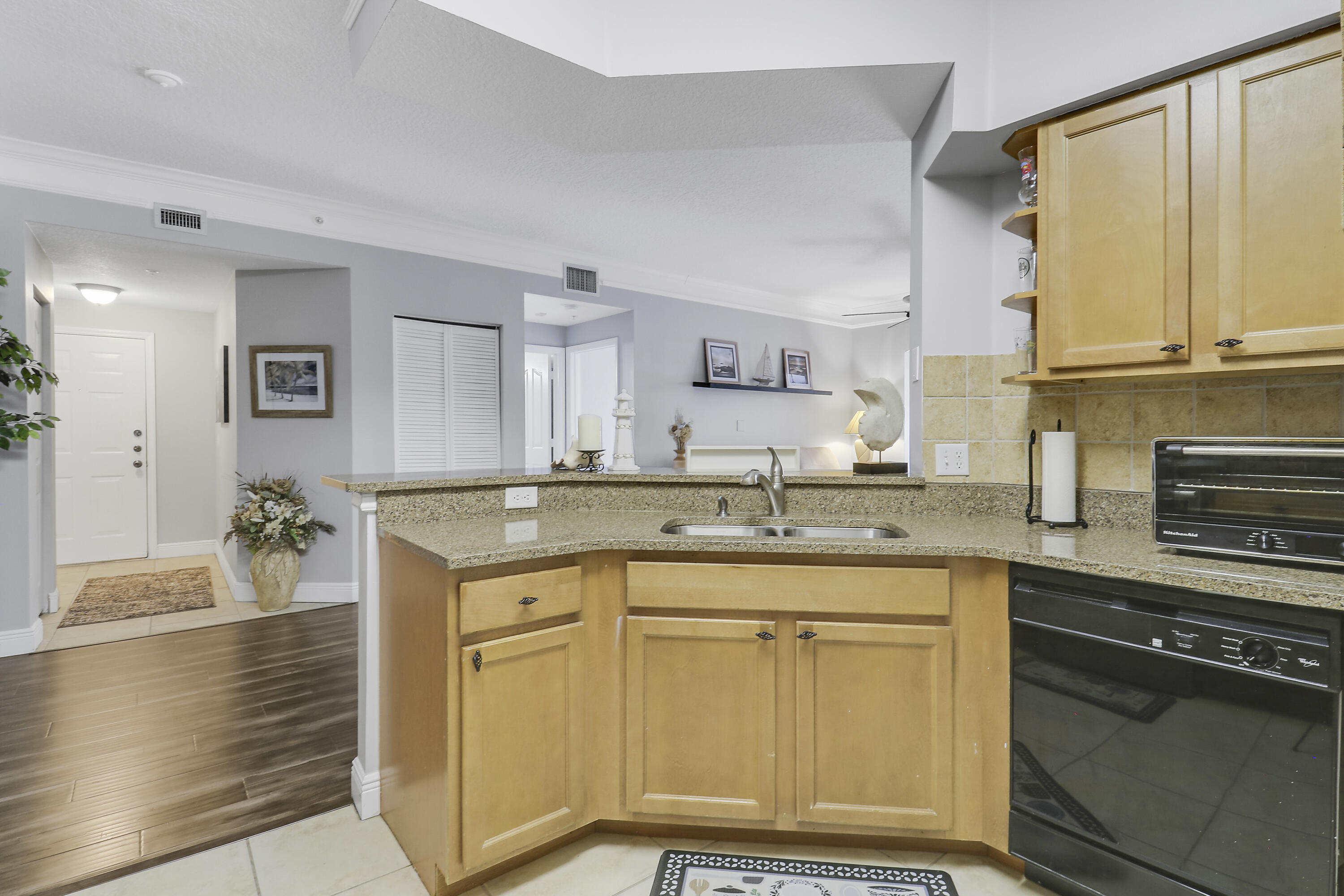 8303 MYRTLEWOOD, Palm Beach Gardens FL 33418