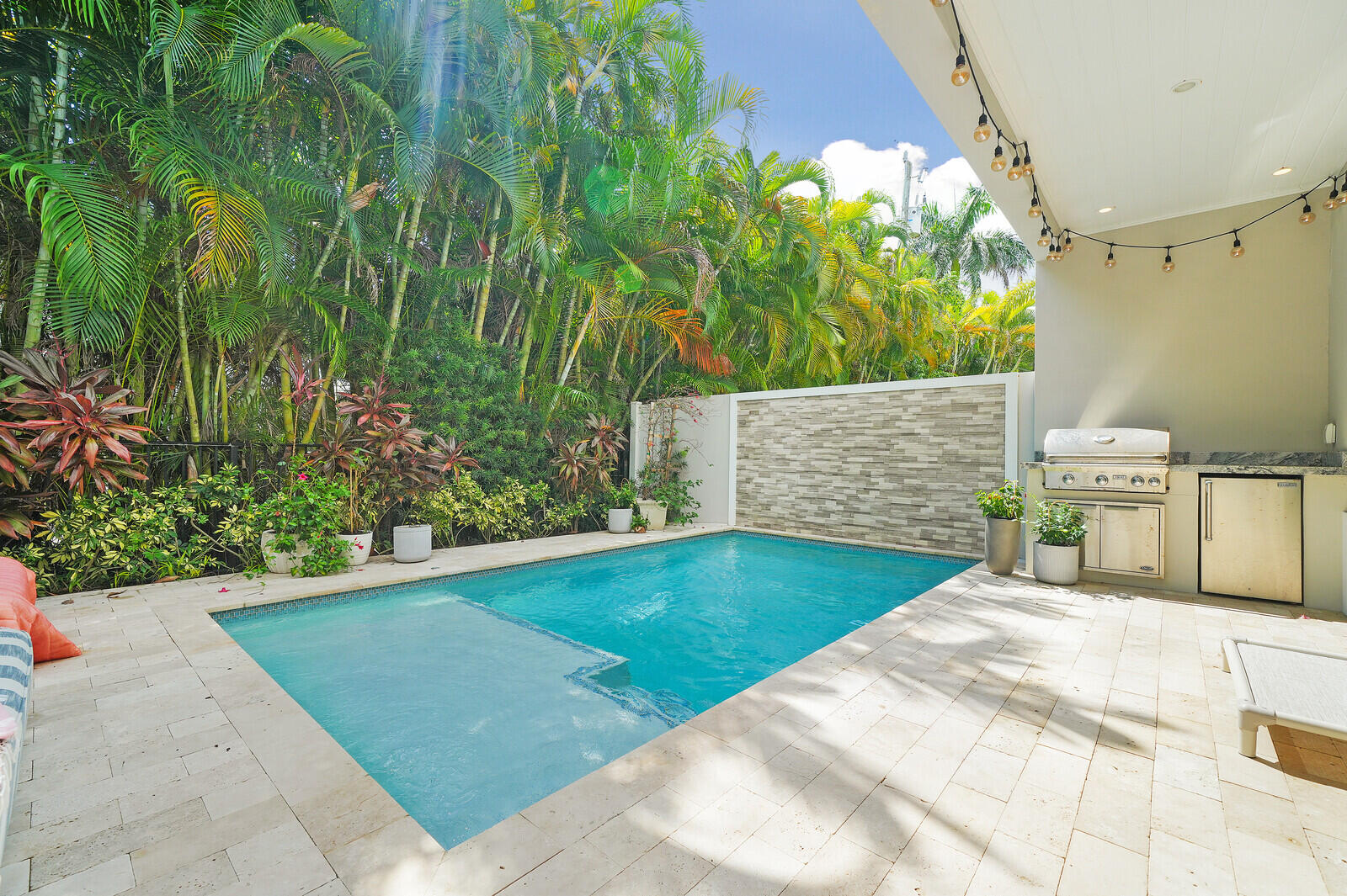 436 NE WAVECREST, Boca Raton FL 33432