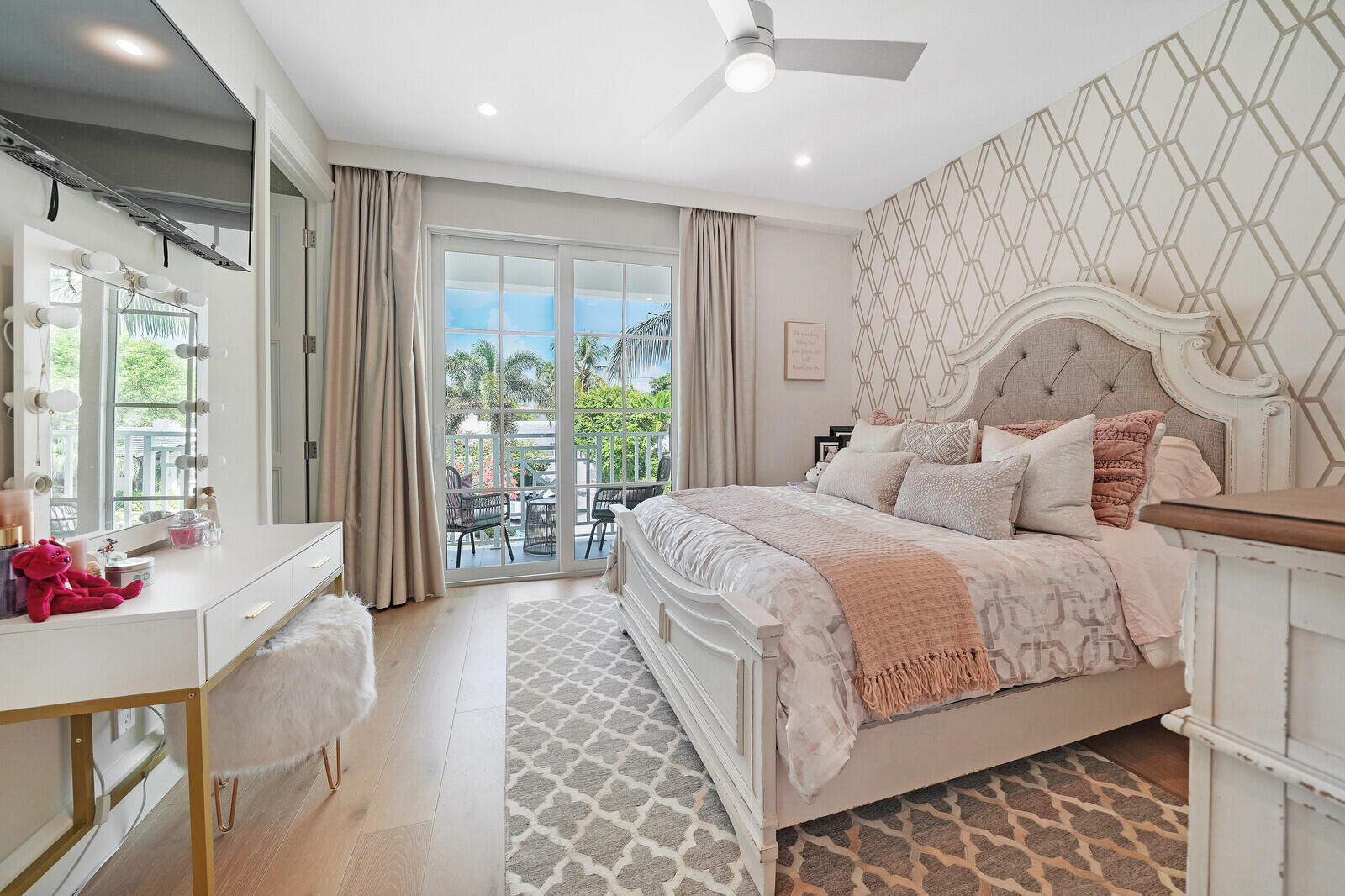 436 NE WAVECREST, Boca Raton FL 33432