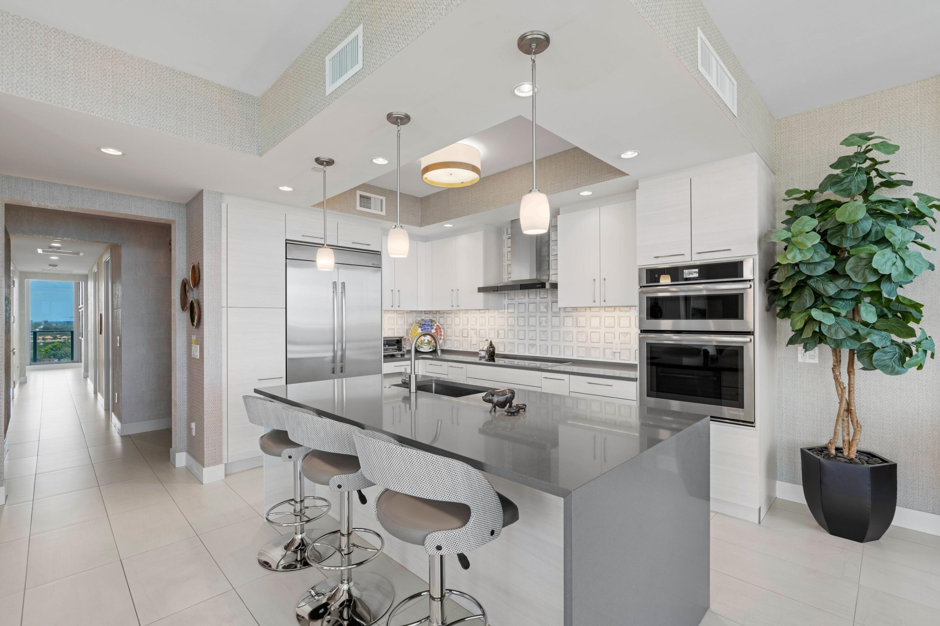 2 WATER CLUB #1204, North Palm Beach FL 33408