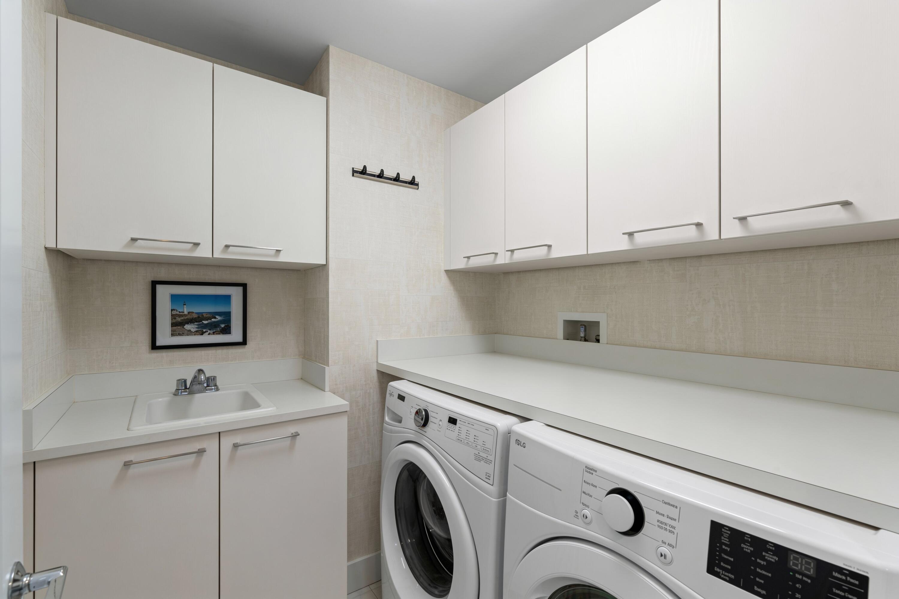 2 WATER CLUB #1204, North Palm Beach FL 33408