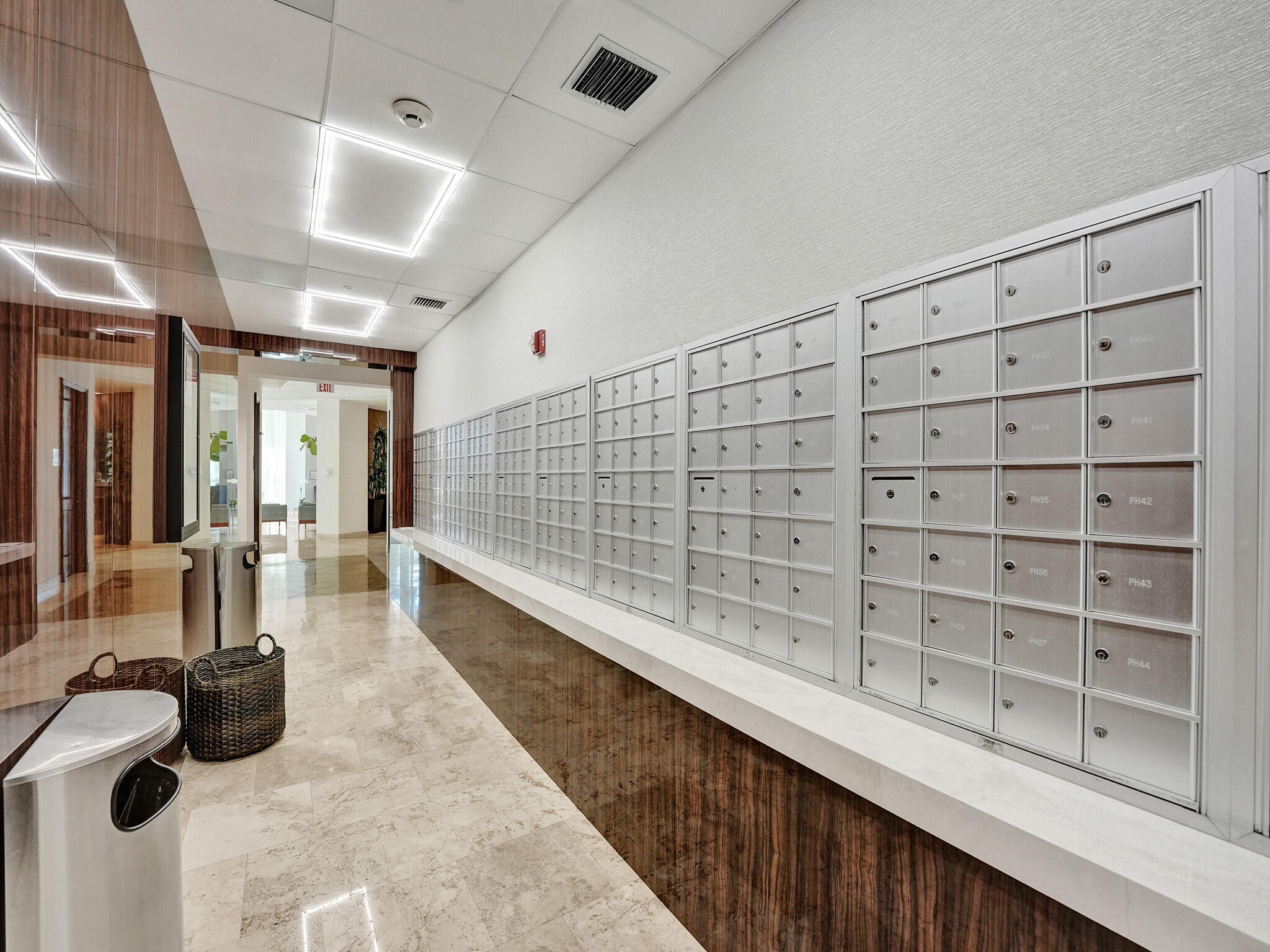 99 SE Mizner #Apt 802, Boca Raton FL 33432