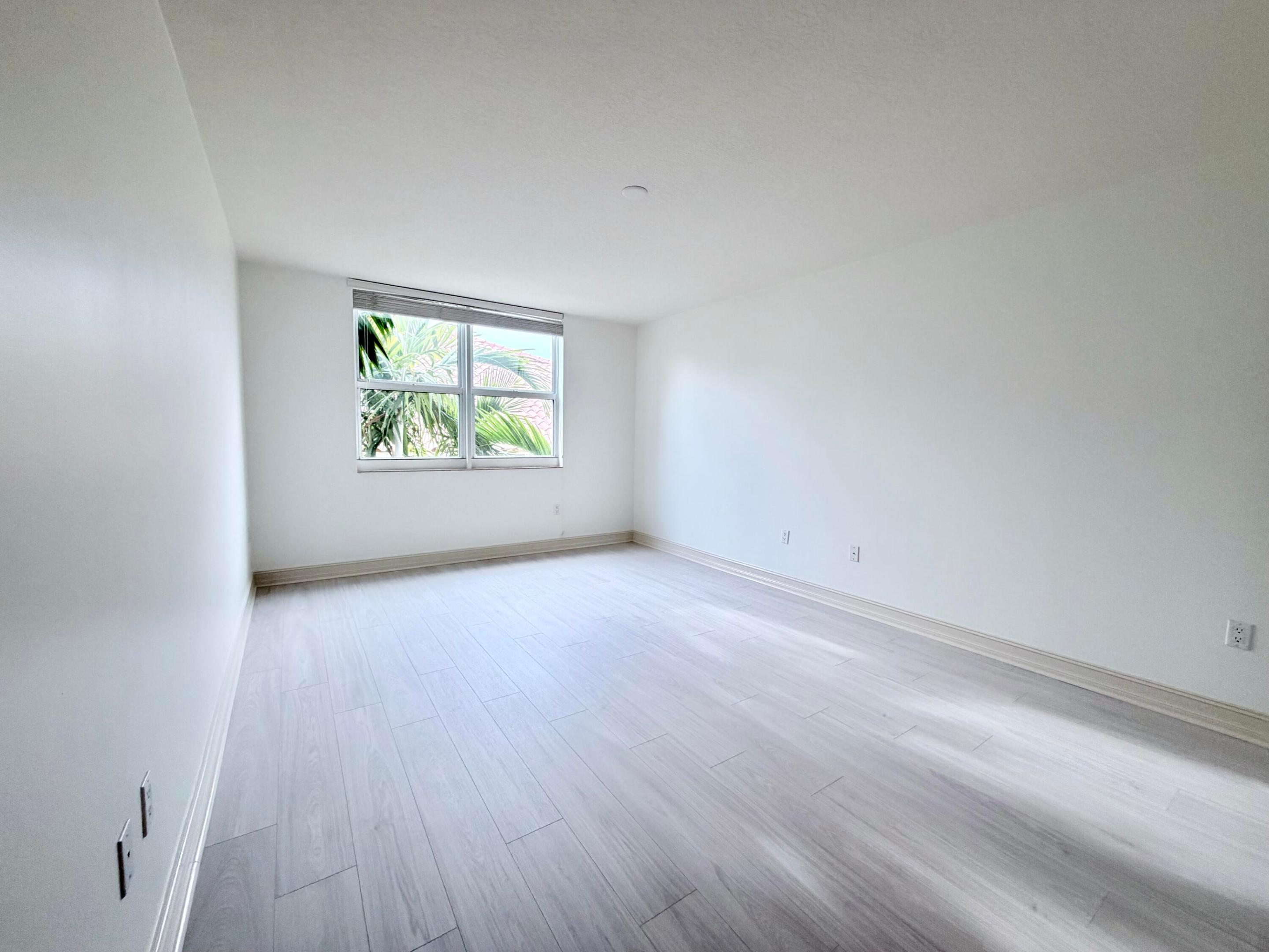 99 SE Mizner #Apt 802, Boca Raton FL 33432