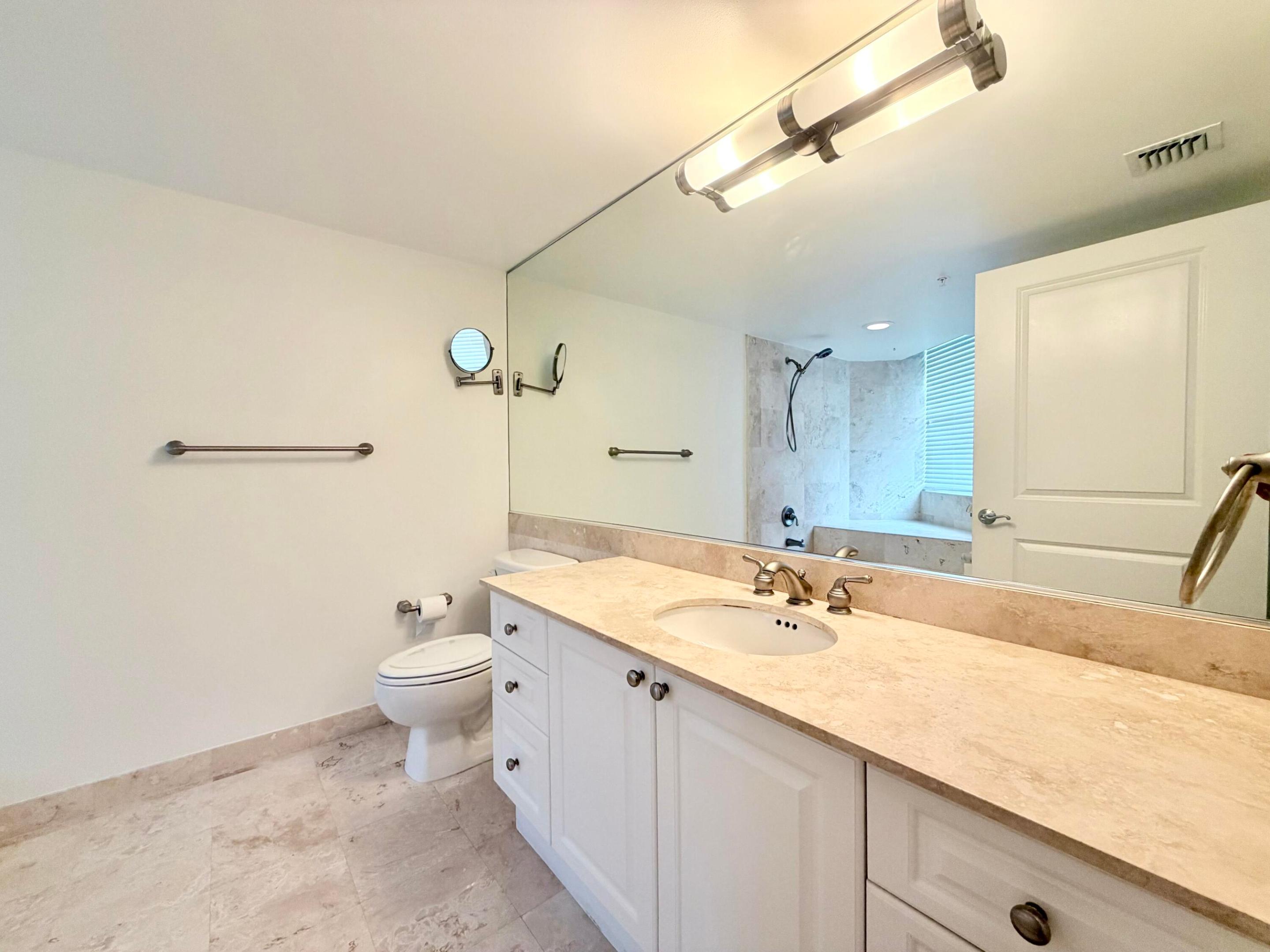99 SE Mizner #Apt 802, Boca Raton FL 33432