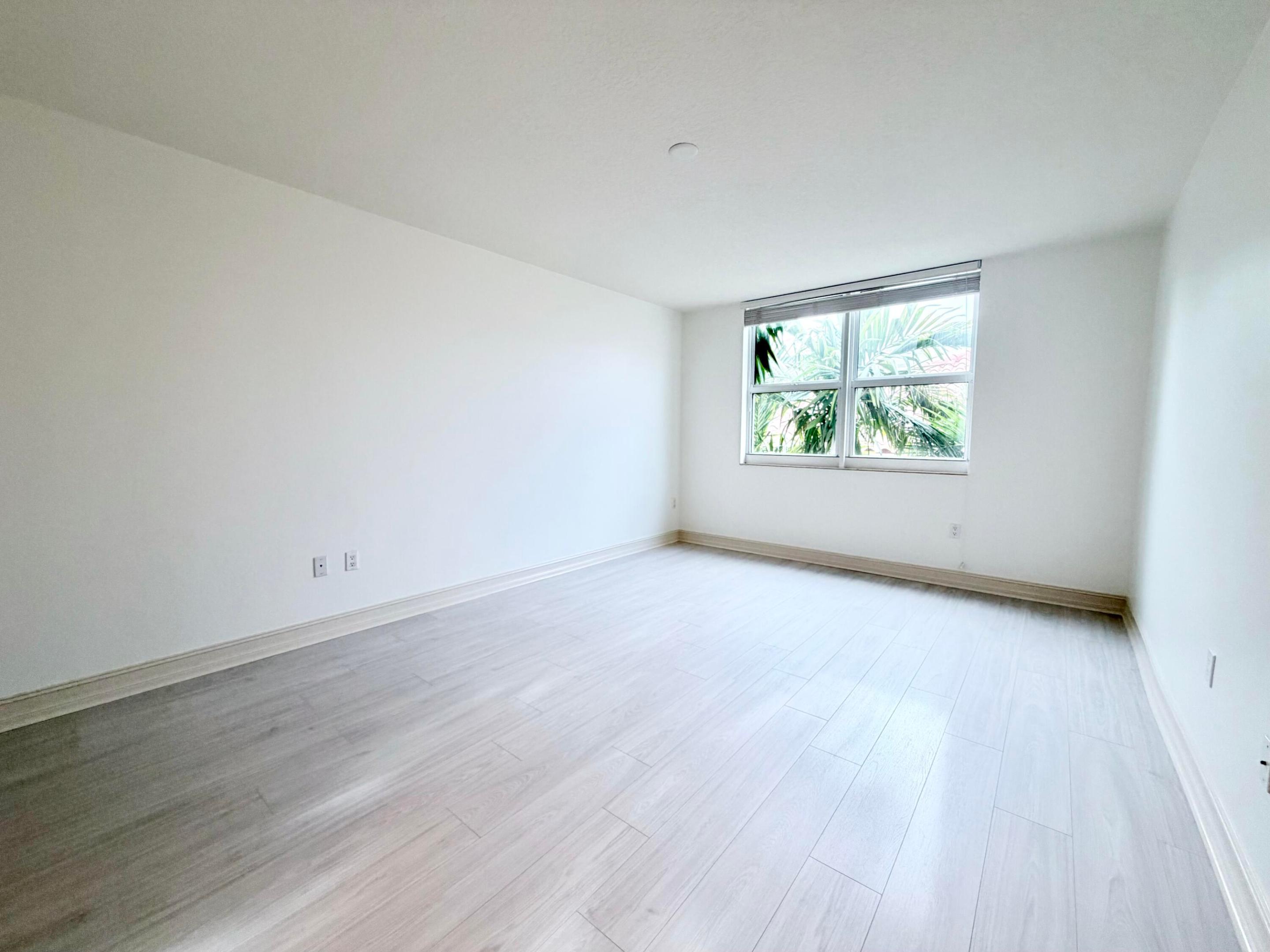 99 SE Mizner #Apt 802, Boca Raton FL 33432
