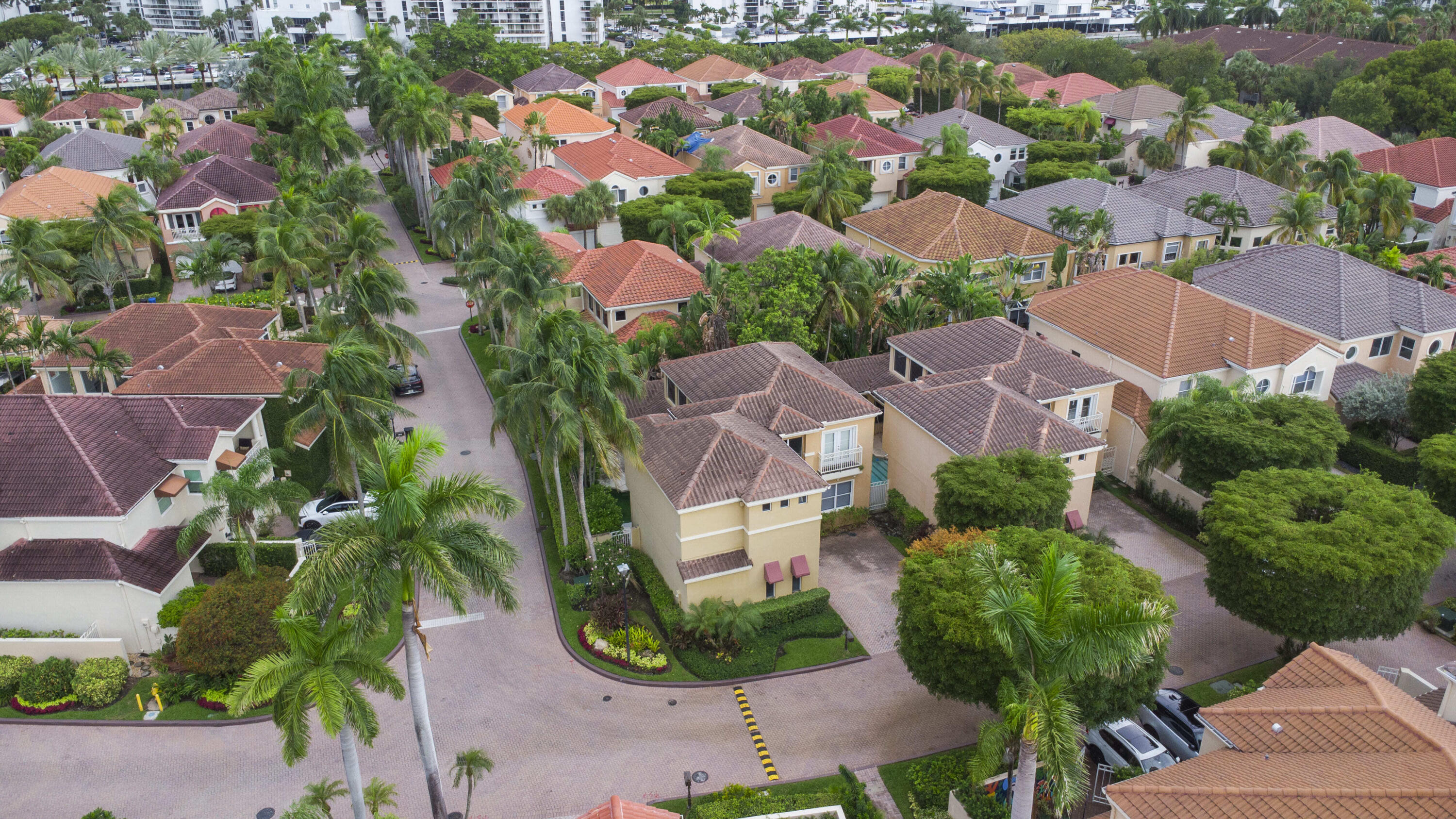 3728 NE 208TH, Aventura FL 33180