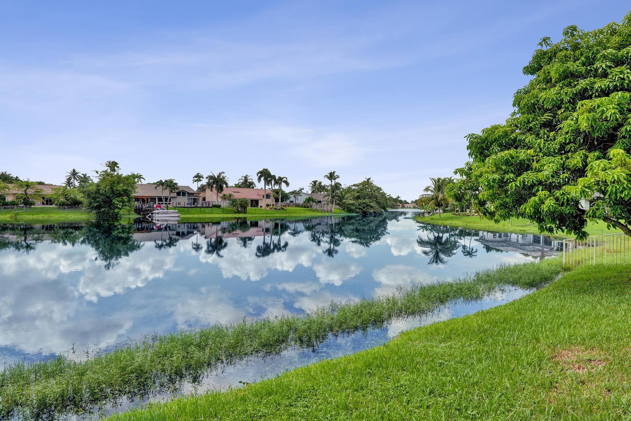 11340 Lakeshore, Cooper City FL 33026
