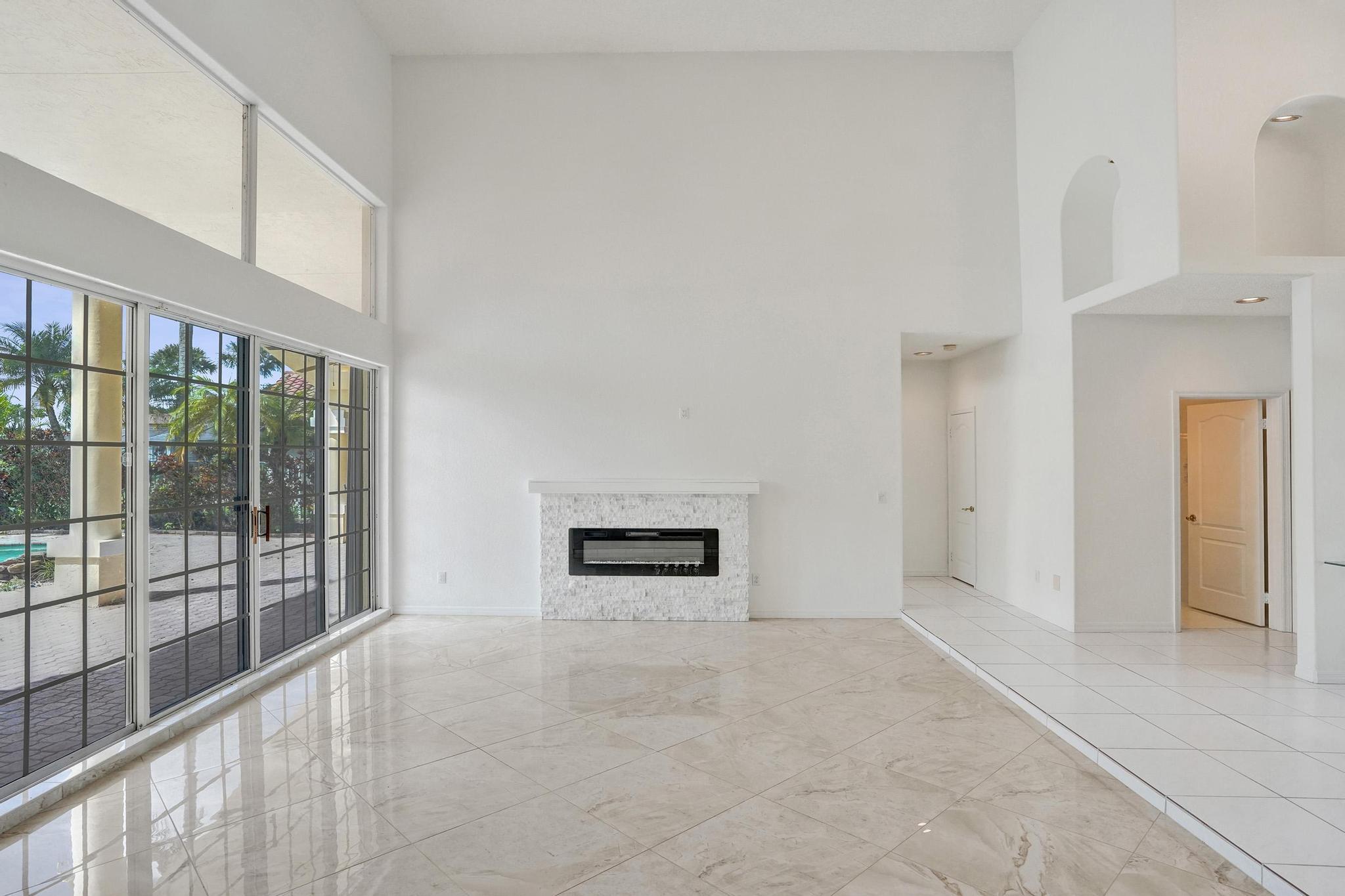 11340 Lakeshore, Cooper City FL 33026